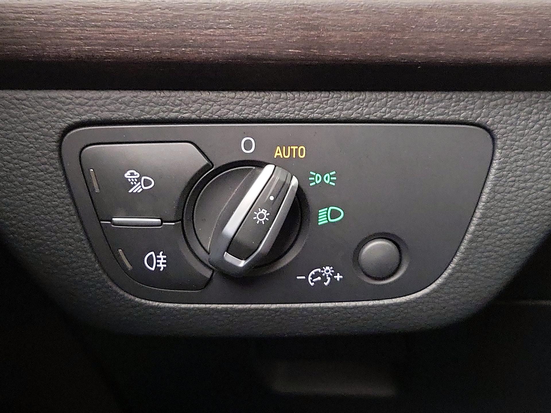 Thumbnail: 2022 Audi Q5 - 13