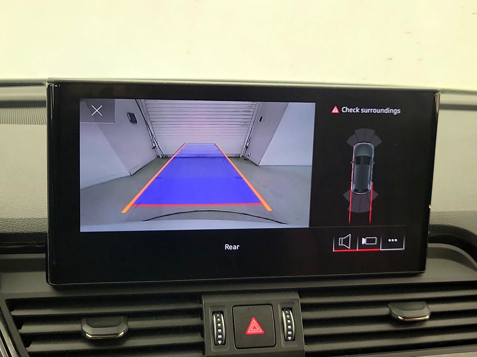 Thumbnail: 2022 Audi Q5 - 14