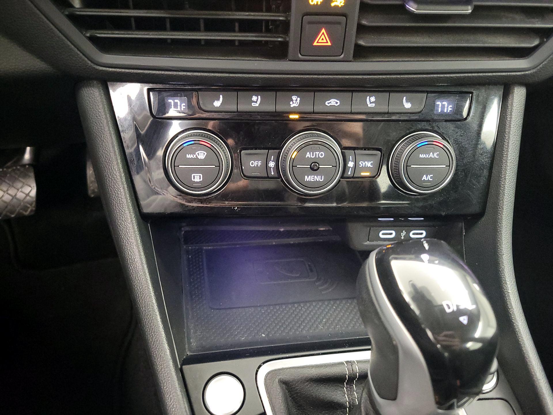 Thumbnail: 2023 Volkswagen Jetta - 17