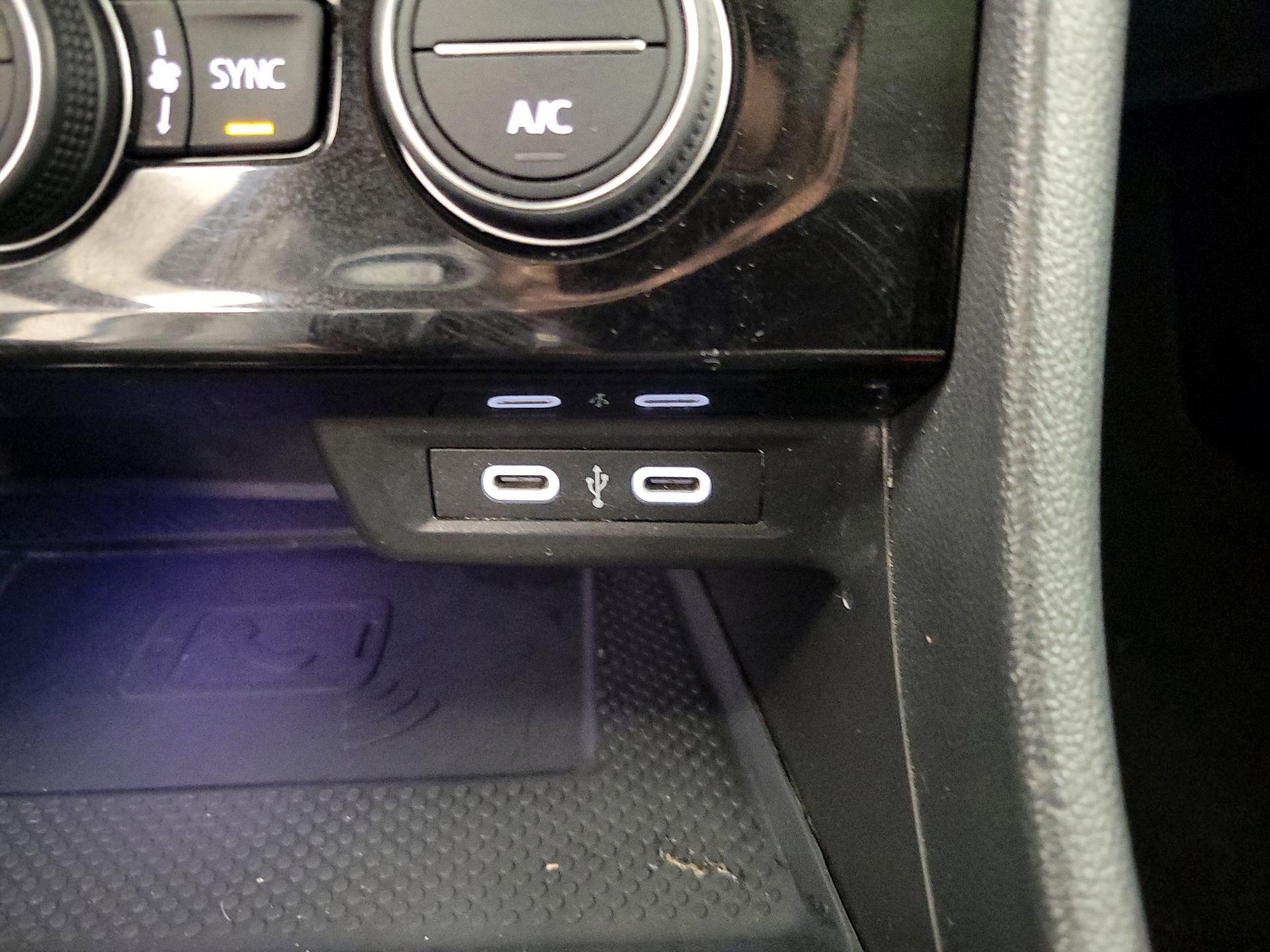 Thumbnail: 2023 Volkswagen Jetta - 19