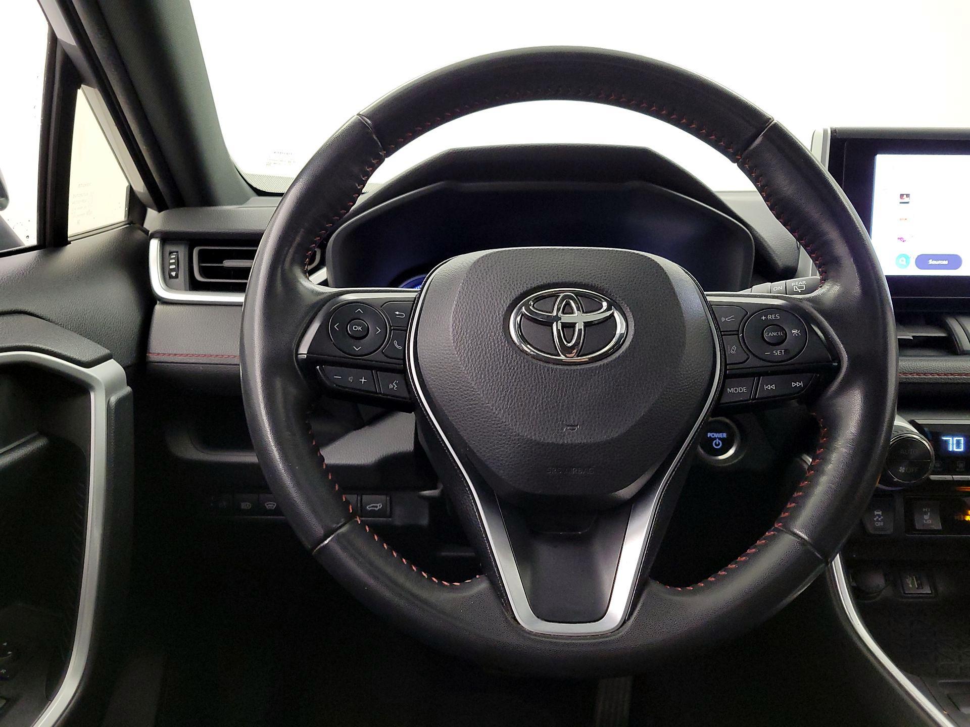 Thumbnail: 2023 Toyota RAV4 - 10