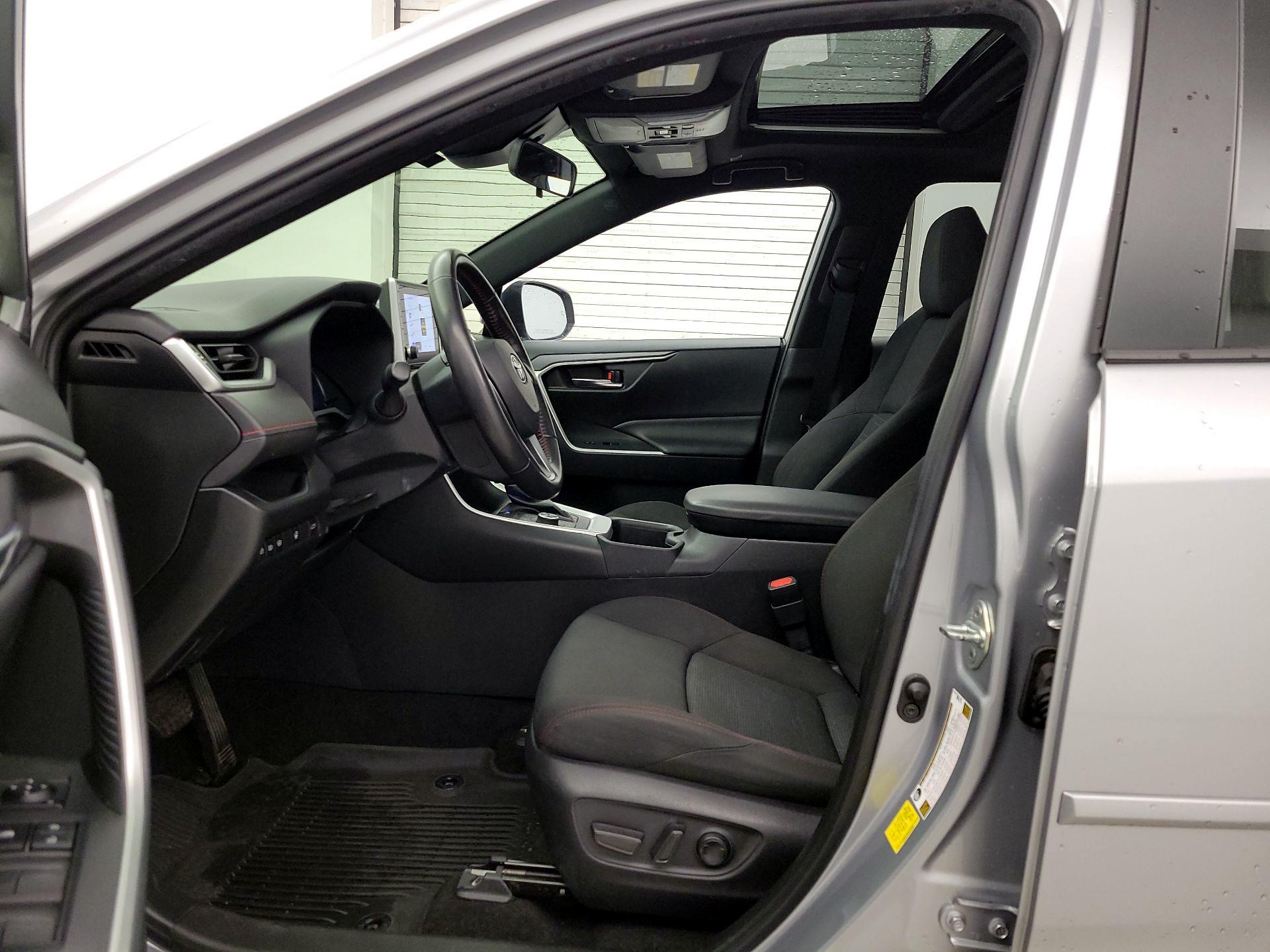 Thumbnail: 2023 Toyota RAV4 - 11