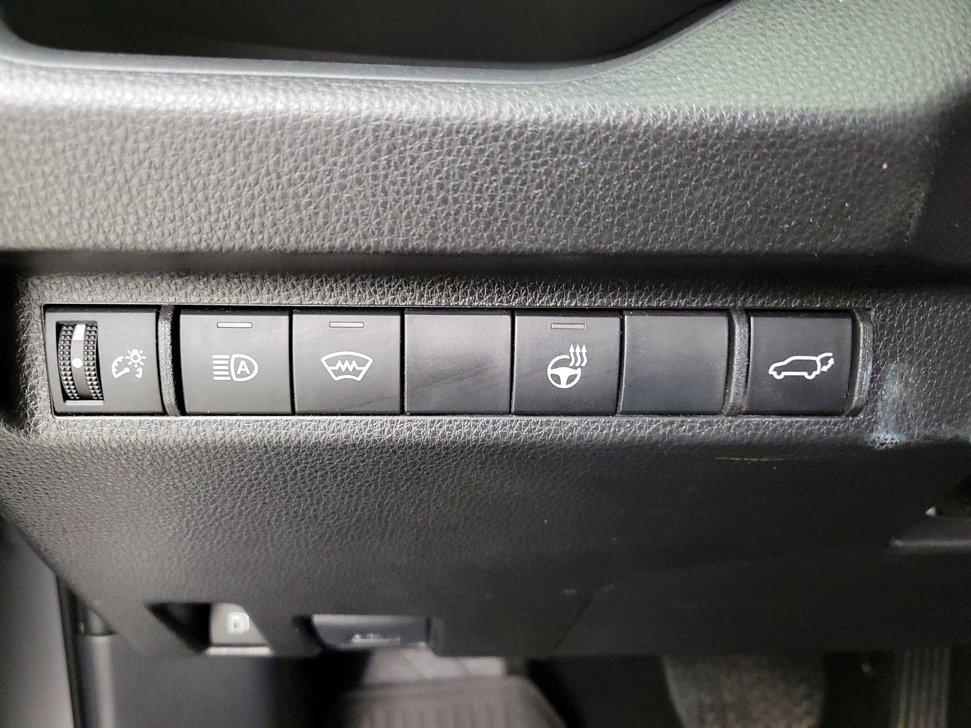 Thumbnail: 2023 Toyota RAV4 - 13