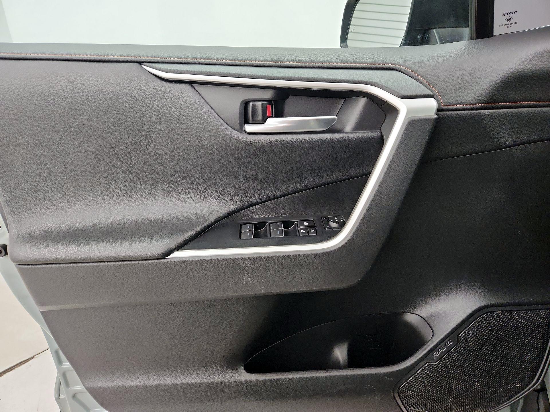 Thumbnail: 2023 Toyota RAV4 - 12