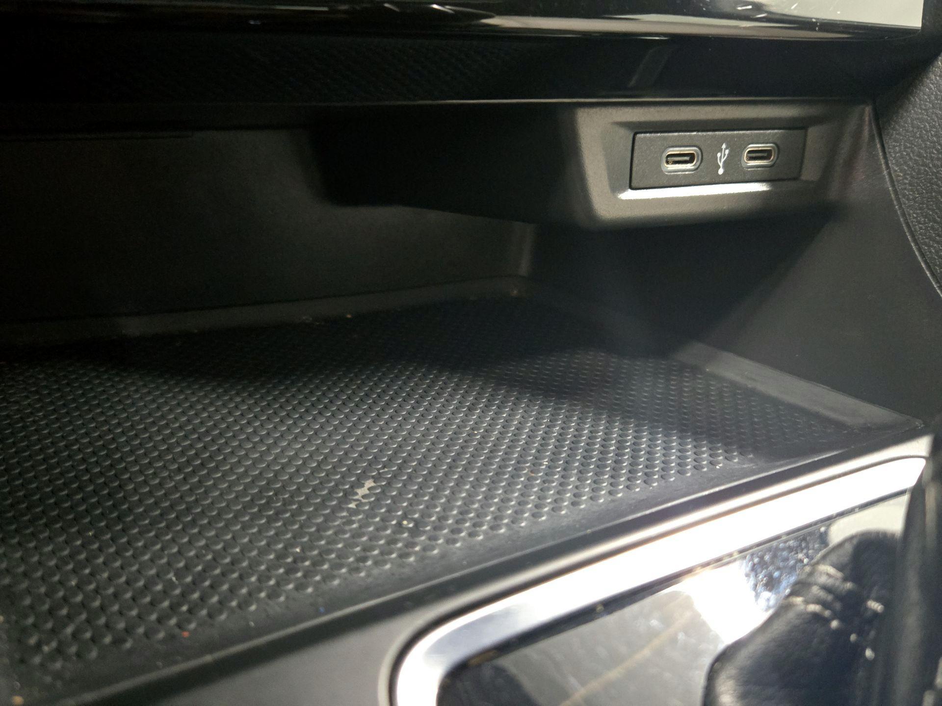 Thumbnail: 2021 Volkswagen Jetta - 18