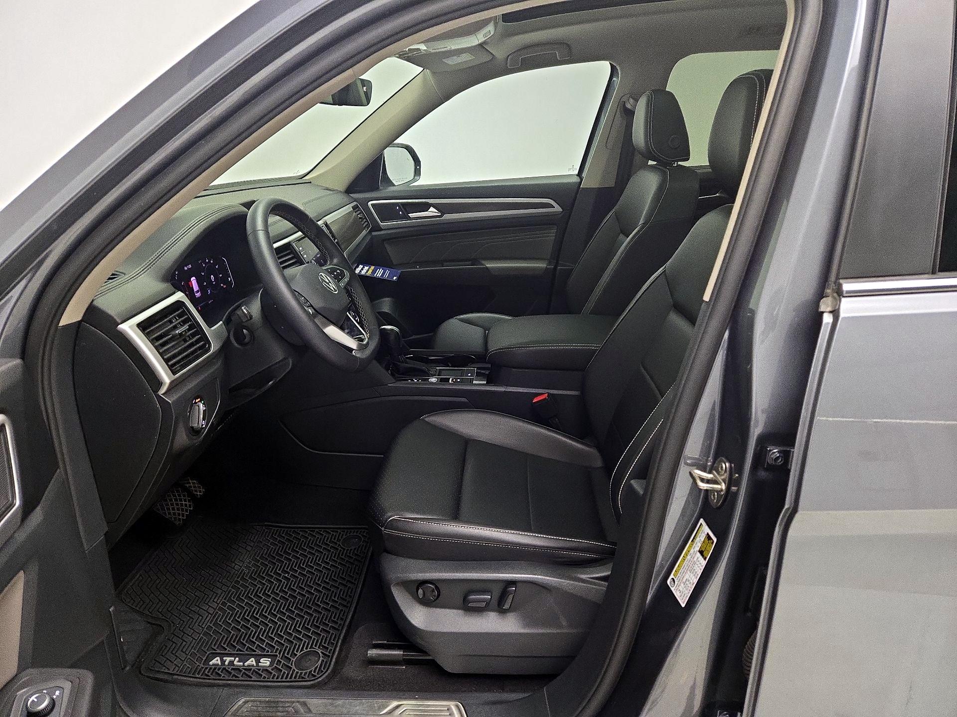 Thumbnail: 2023 Volkswagen Atlas - 11