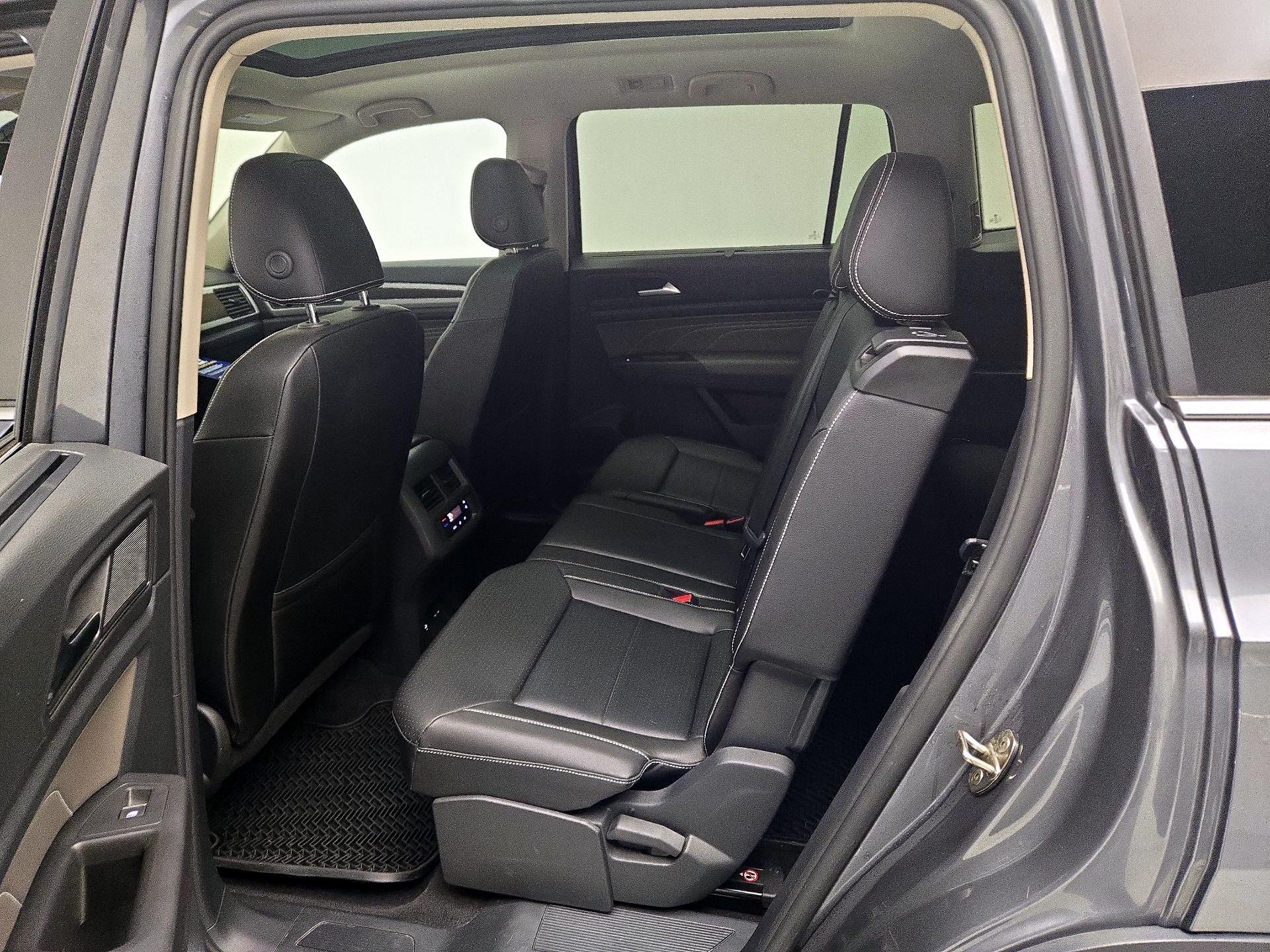 Thumbnail: 2023 Volkswagen Atlas - 20