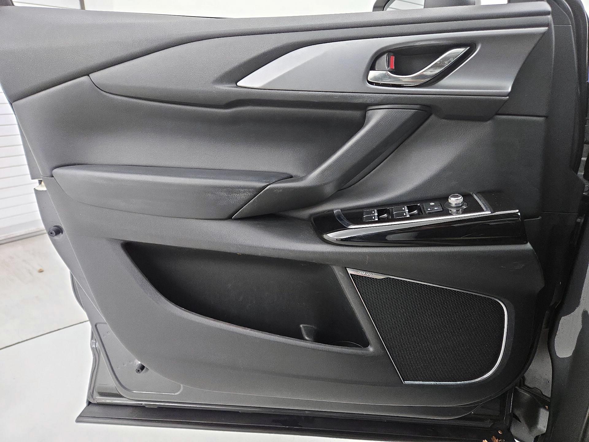 Thumbnail: 2022 Mazda CX-9 - 12