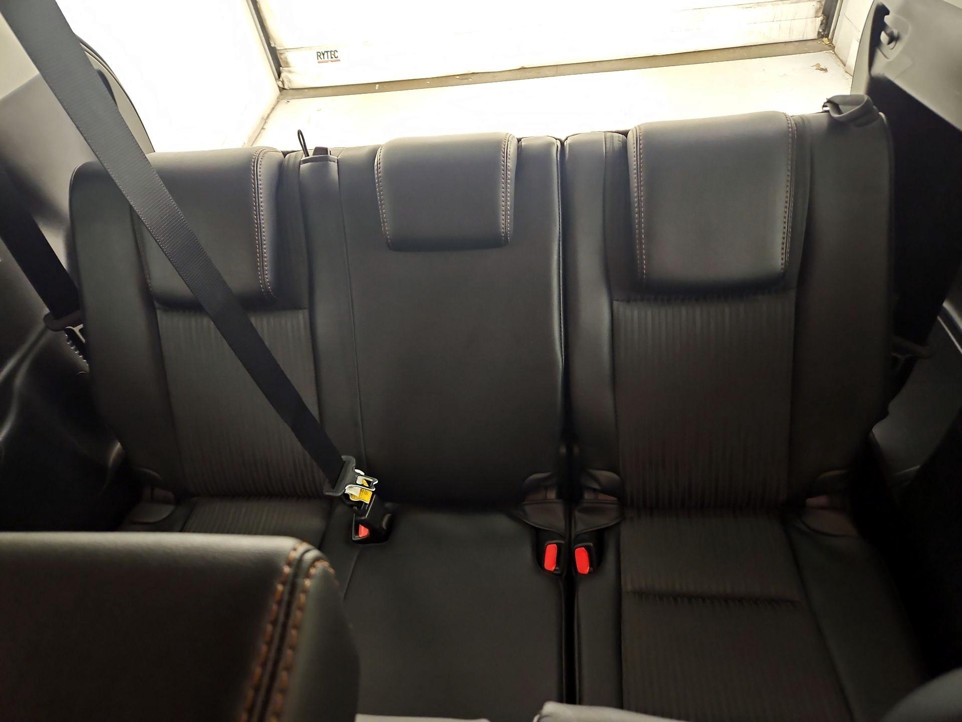 Thumbnail: 2016 Toyota Highlander - 20