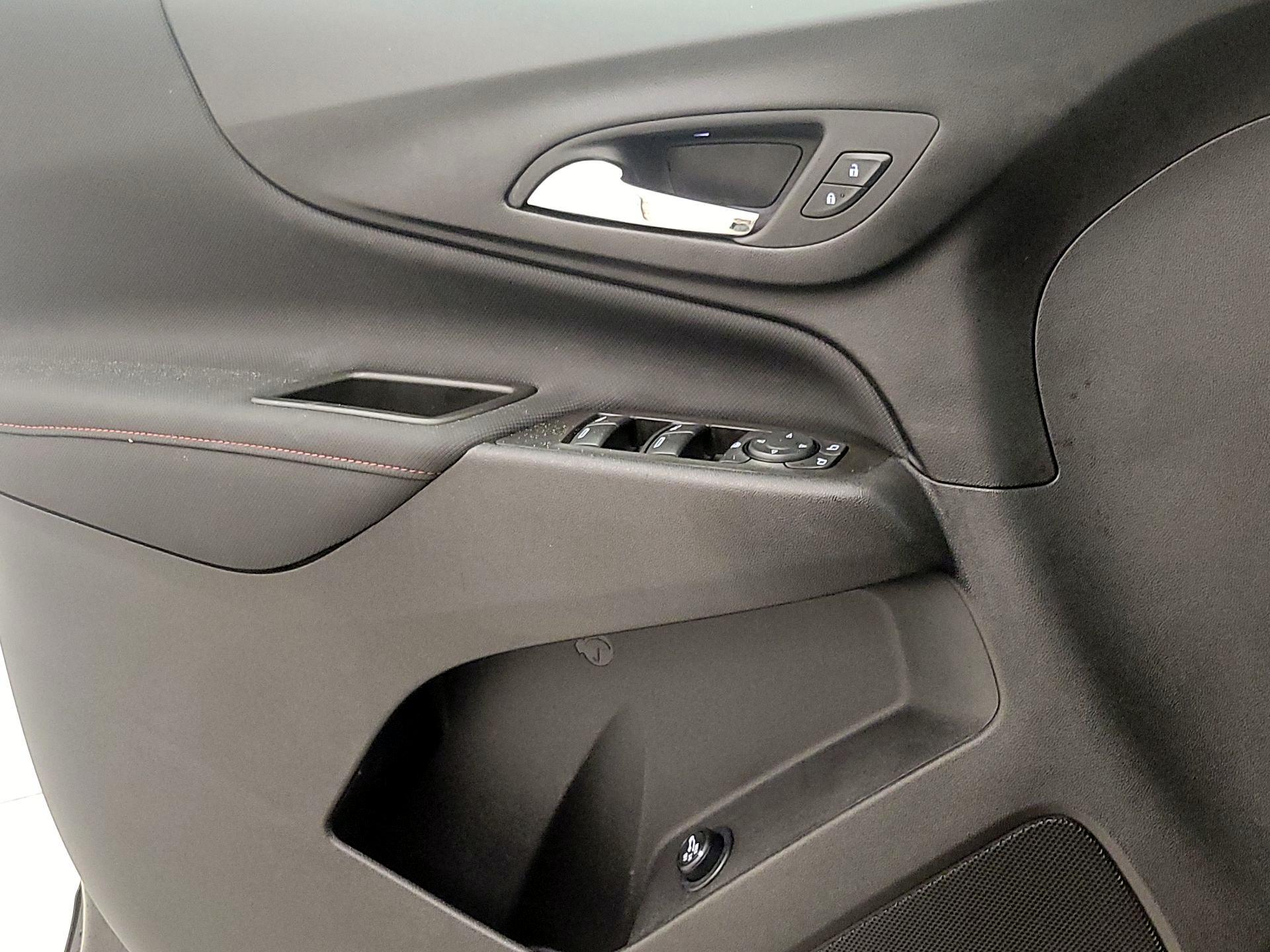 Thumbnail: 2023 Chevrolet Equinox - 12