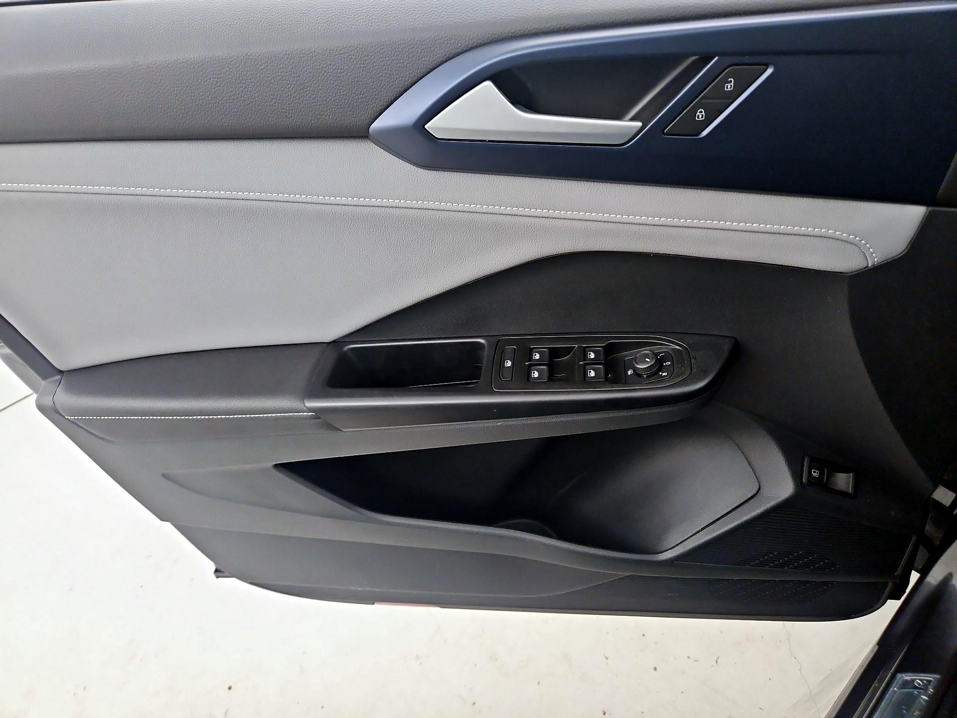 Thumbnail: 2024 Volkswagen Taos - 12