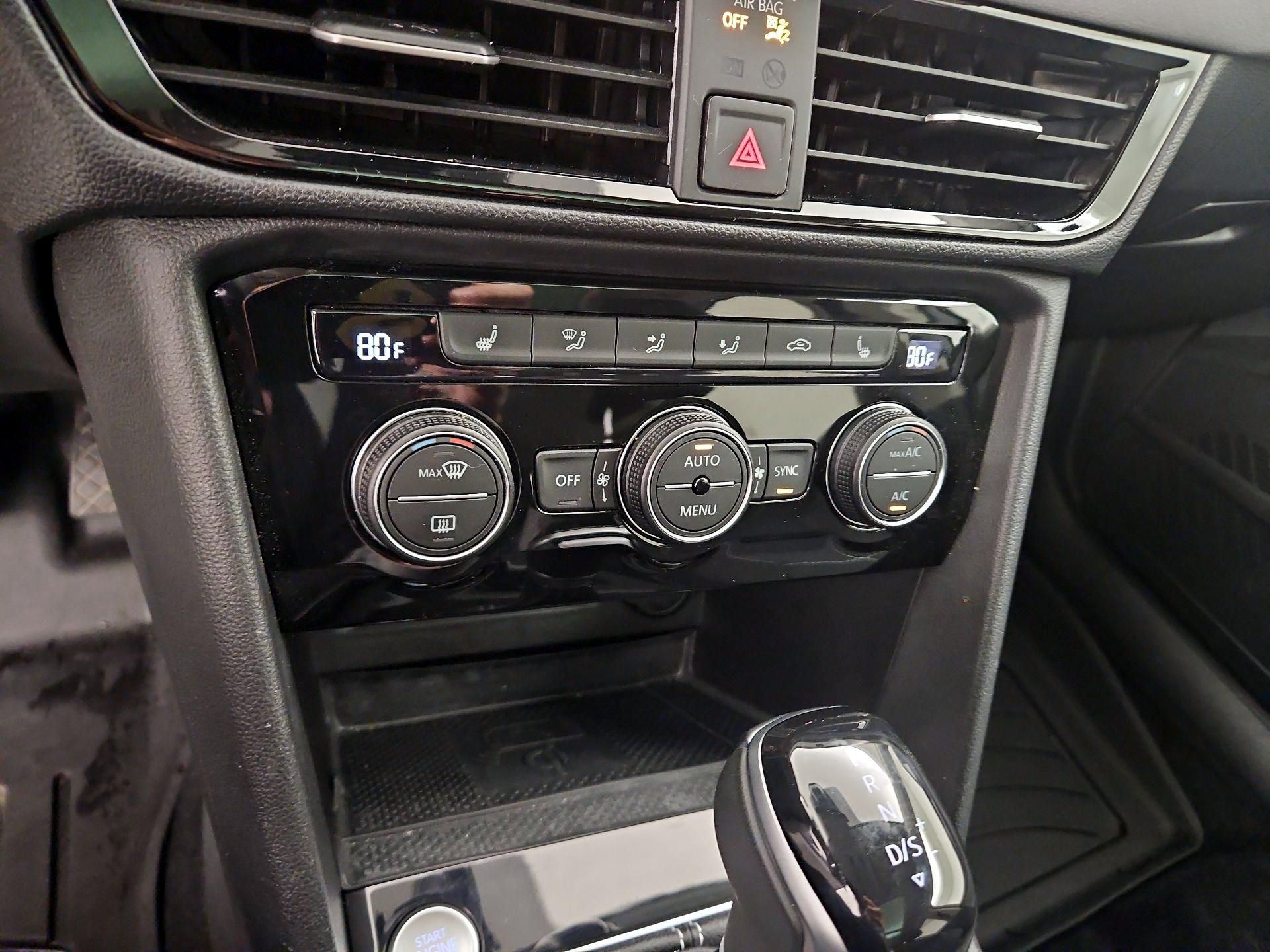 Thumbnail: 2024 Volkswagen Taos - 16