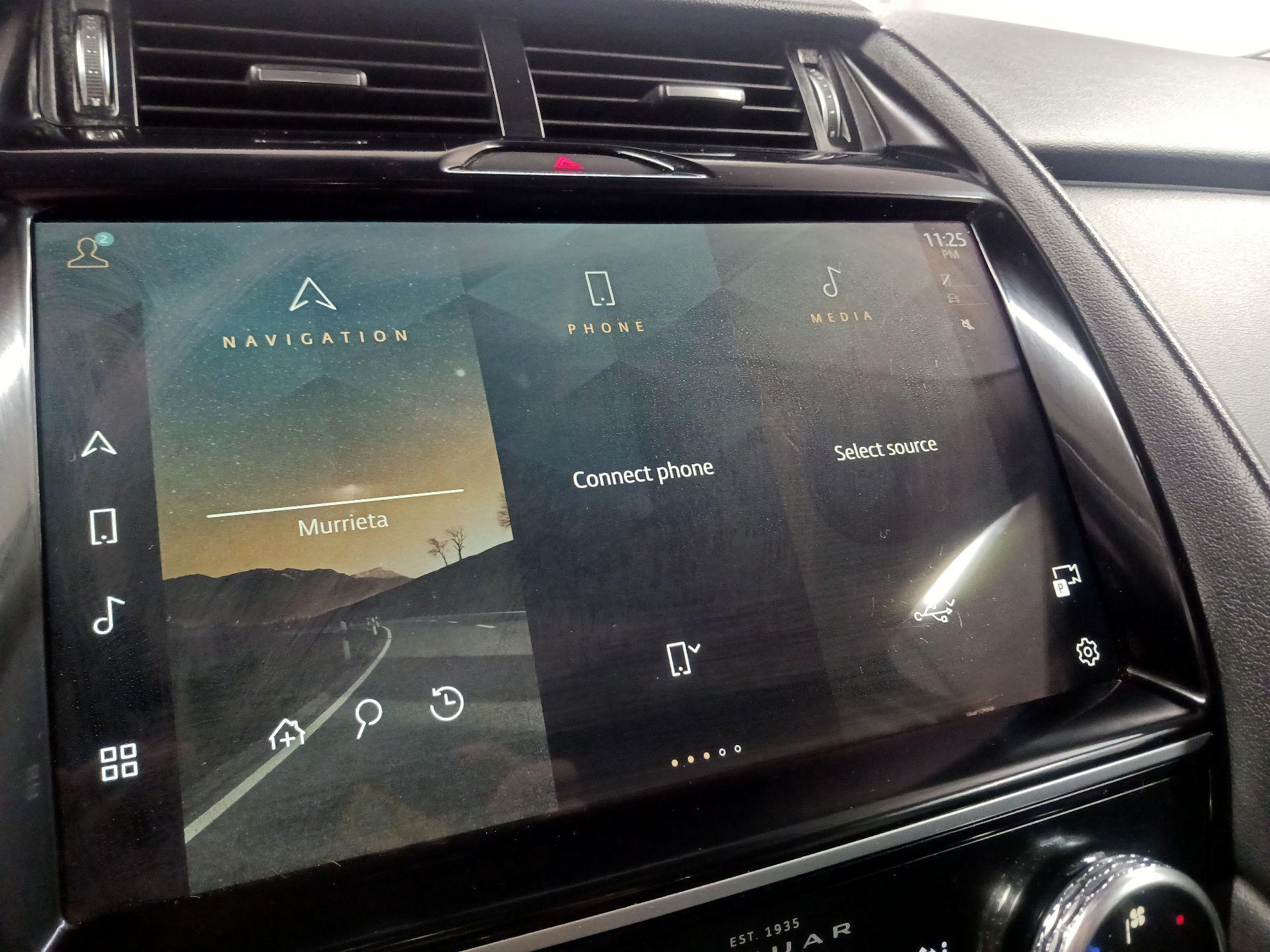 Thumbnail: 2021 Jaguar E-Pace - 13