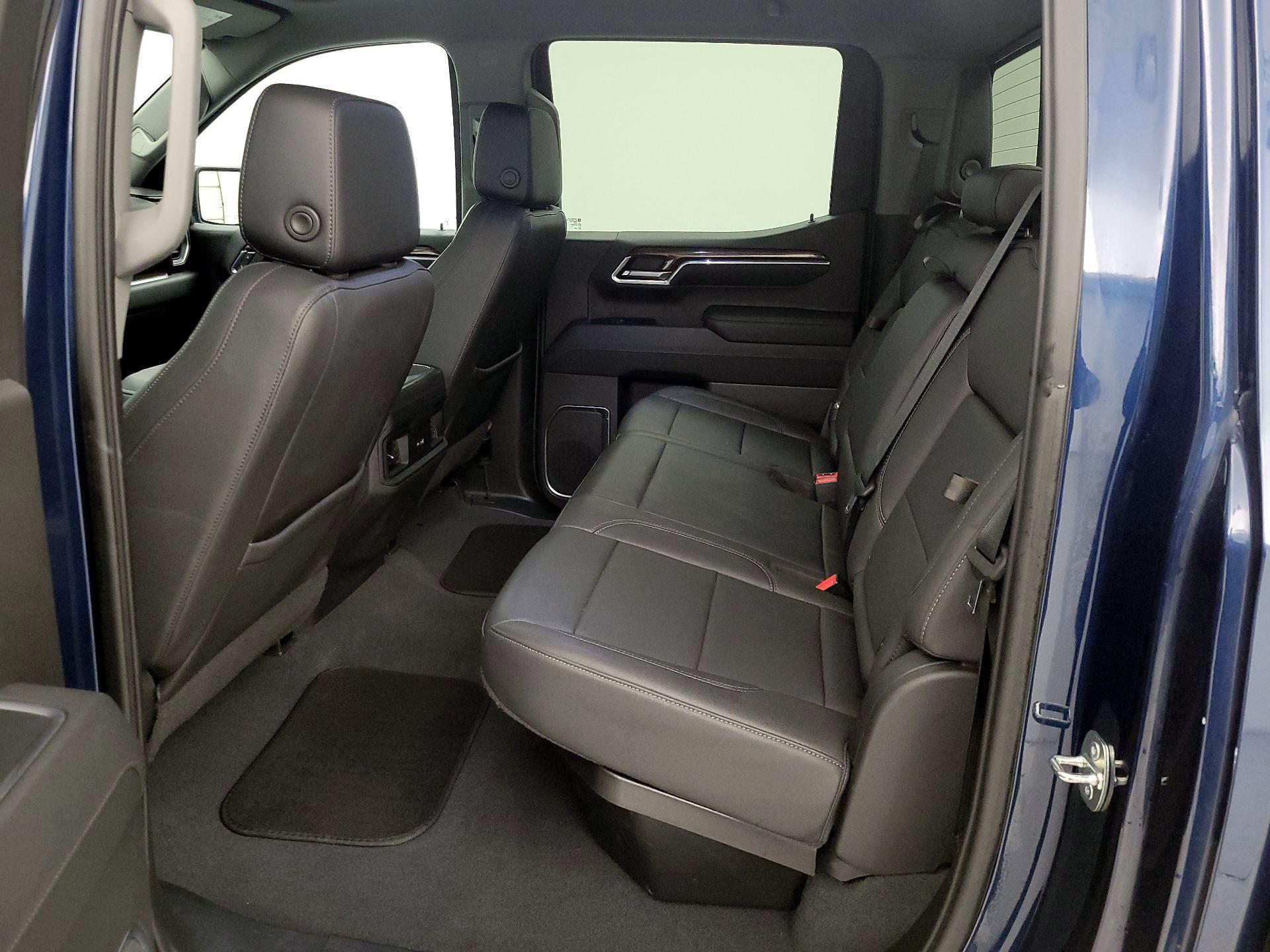 Thumbnail: 2023 Chevrolet Silverado 1500 - 19