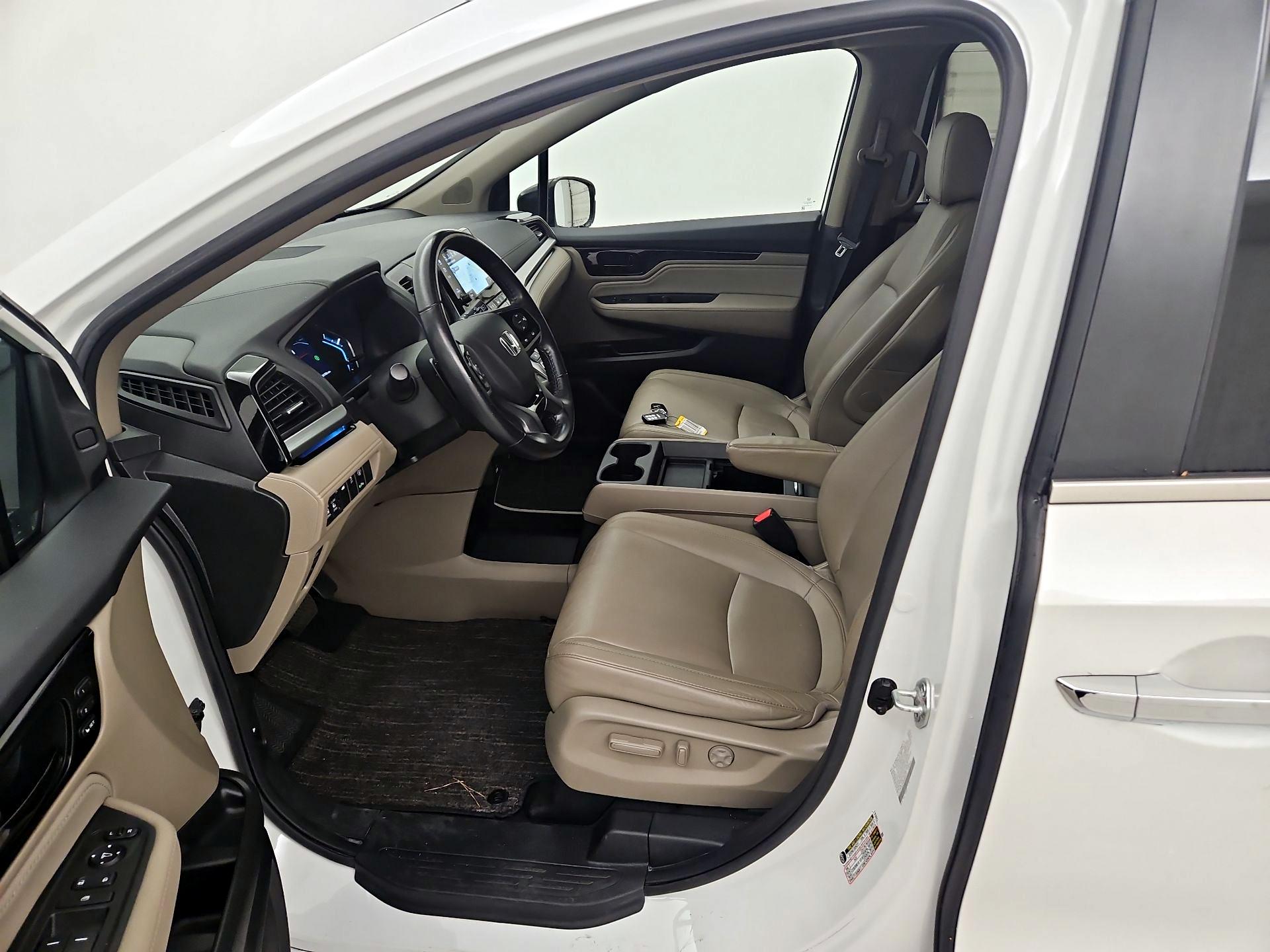 Thumbnail: 2022 Honda Odyssey - 11