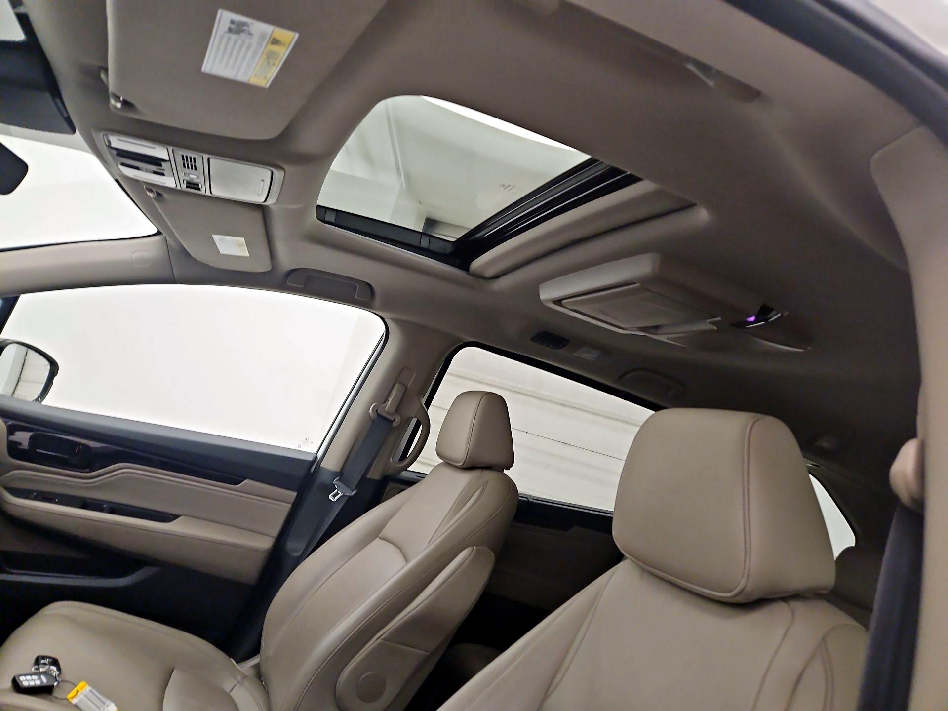 Thumbnail: 2022 Honda Odyssey - 20