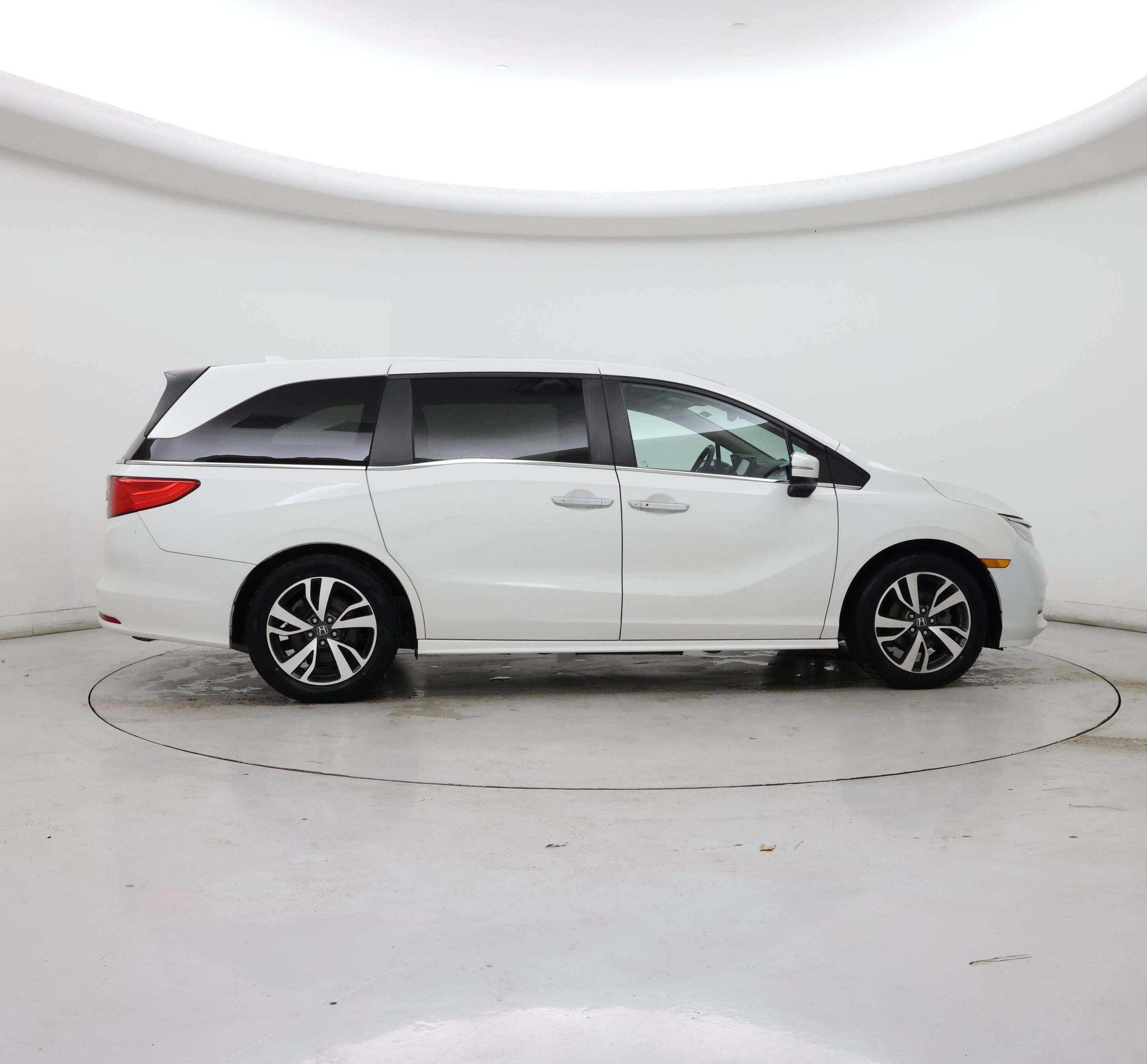 Thumbnail: 2022 Honda Odyssey - 7