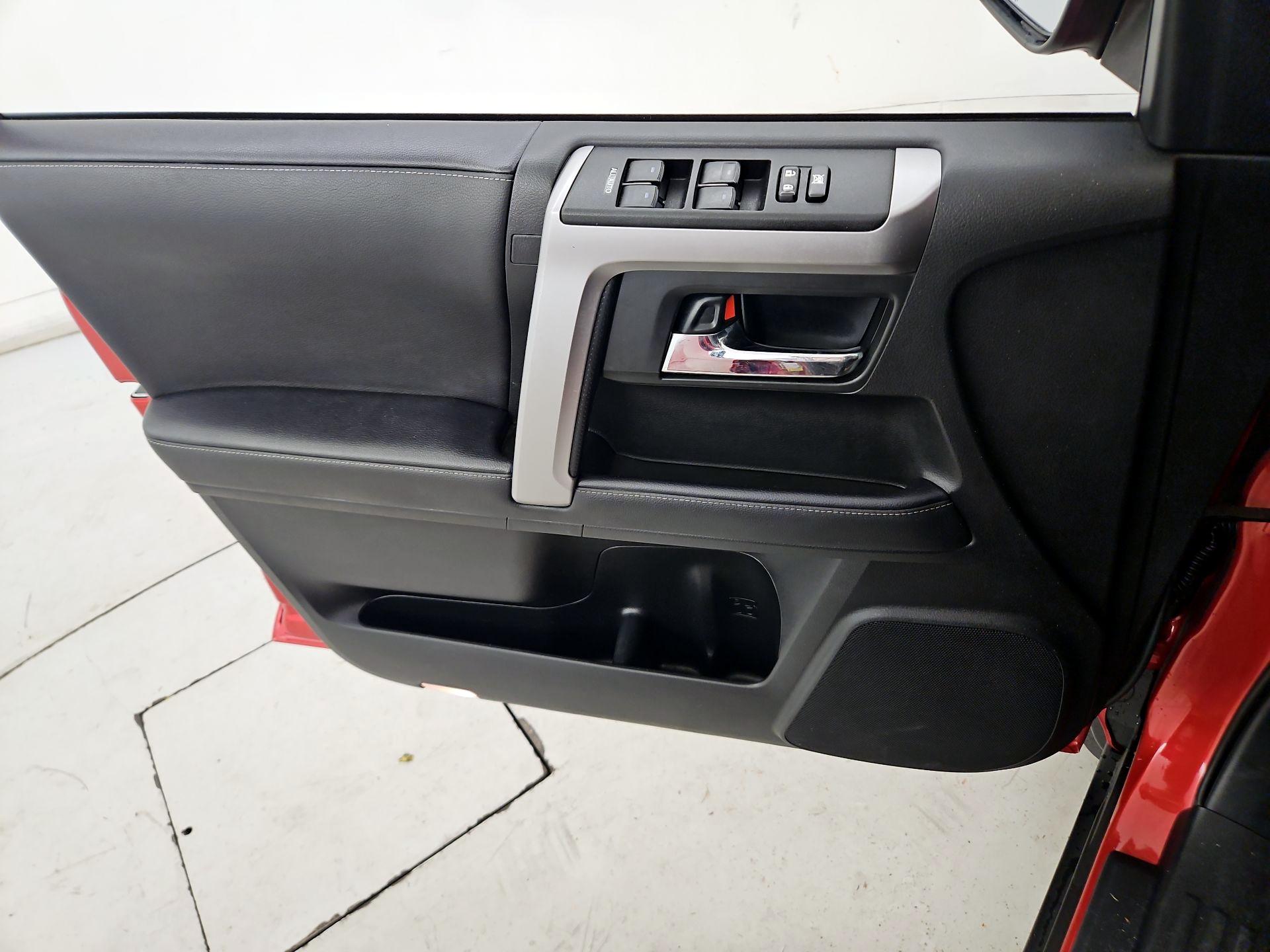 Thumbnail: 2023 Toyota 4Runner - 12