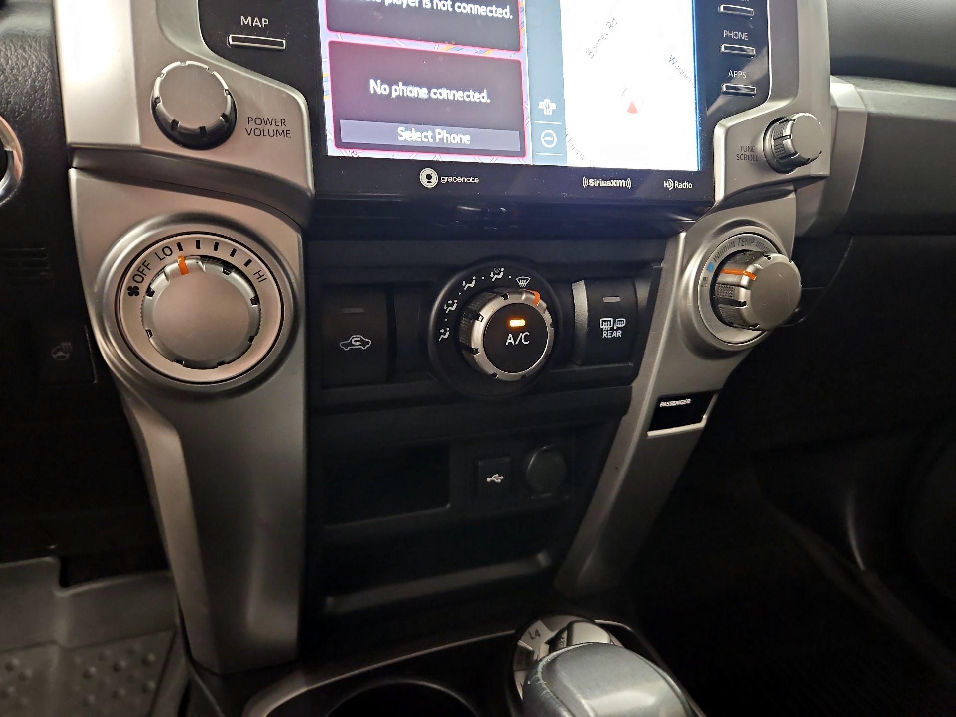 Thumbnail: 2023 Toyota 4Runner - 17