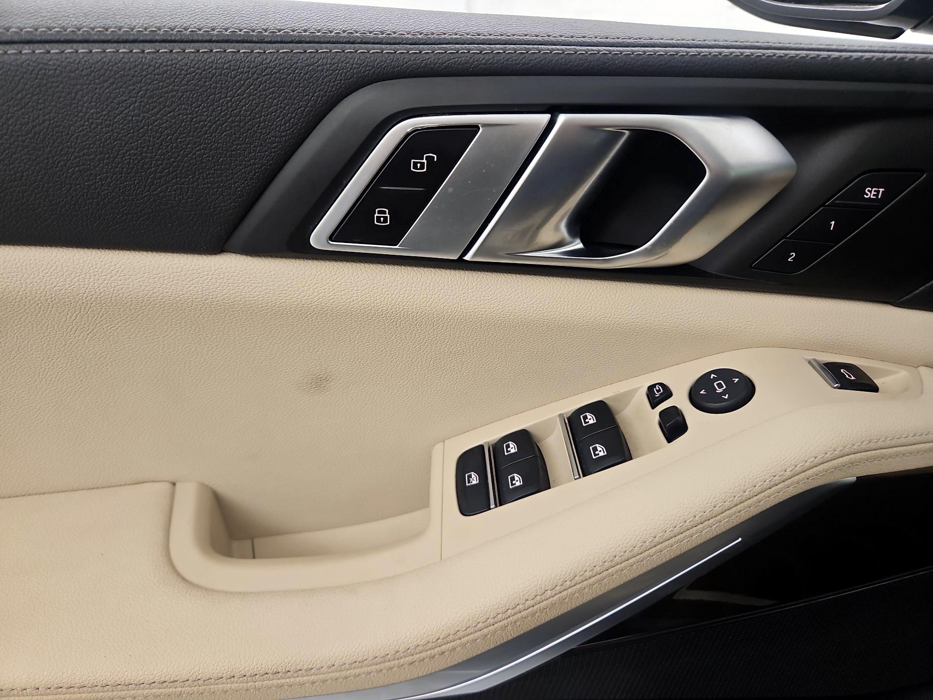 Thumbnail: 2020 BMW X5 - 12