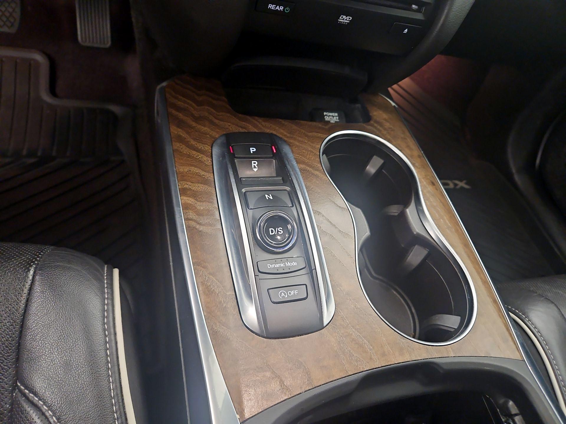 Thumbnail: 2019 Acura MDX - 18