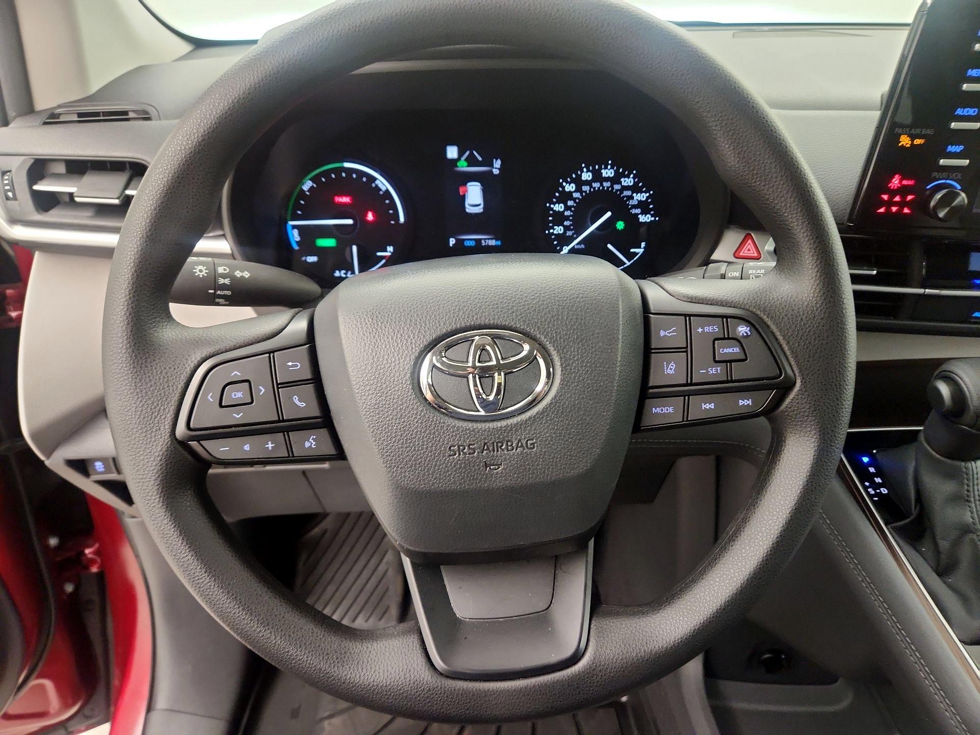 Thumbnail: 2024 Toyota Sienna - 10