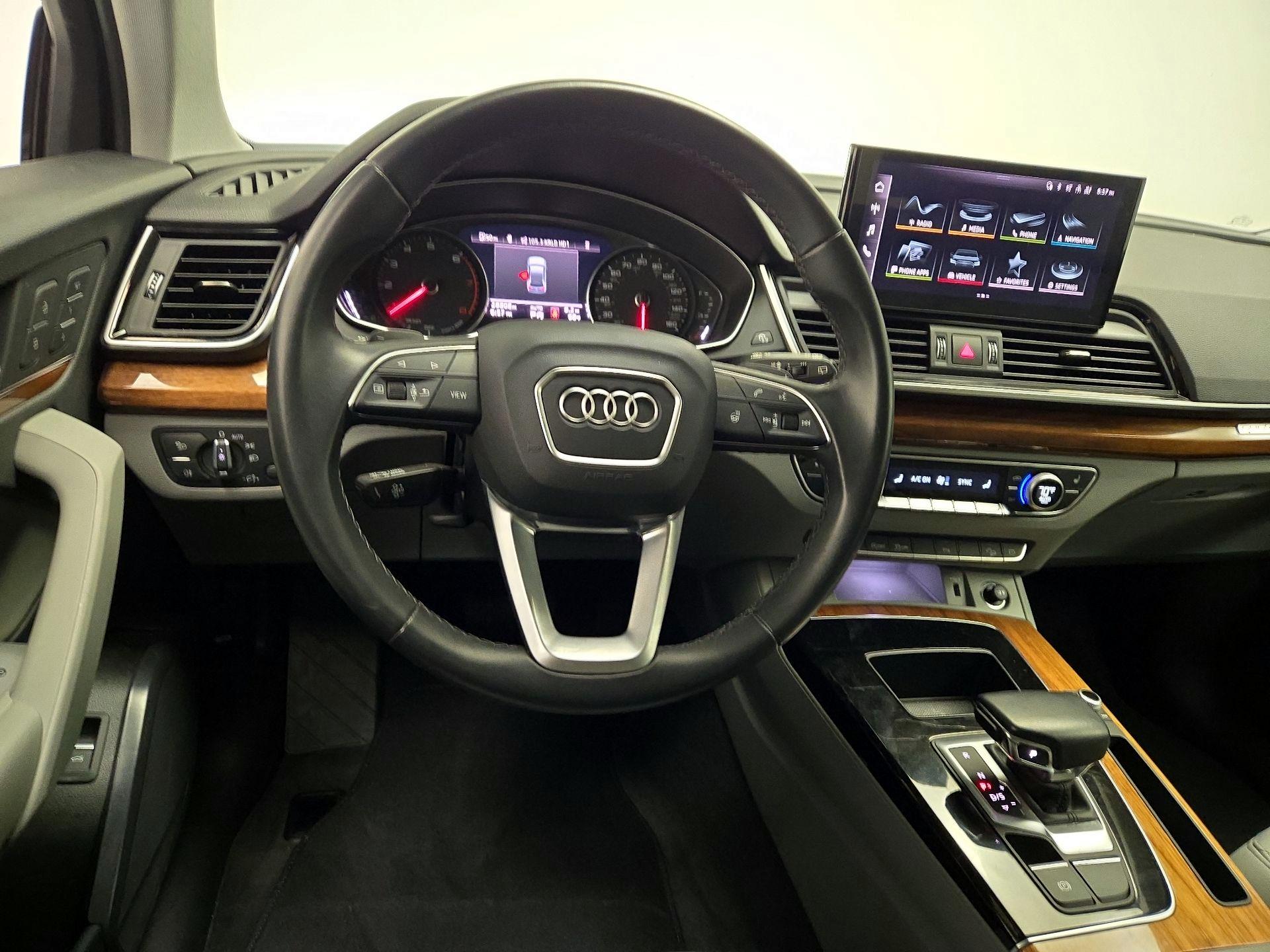 Thumbnail: 2022 Audi Q5 - 10