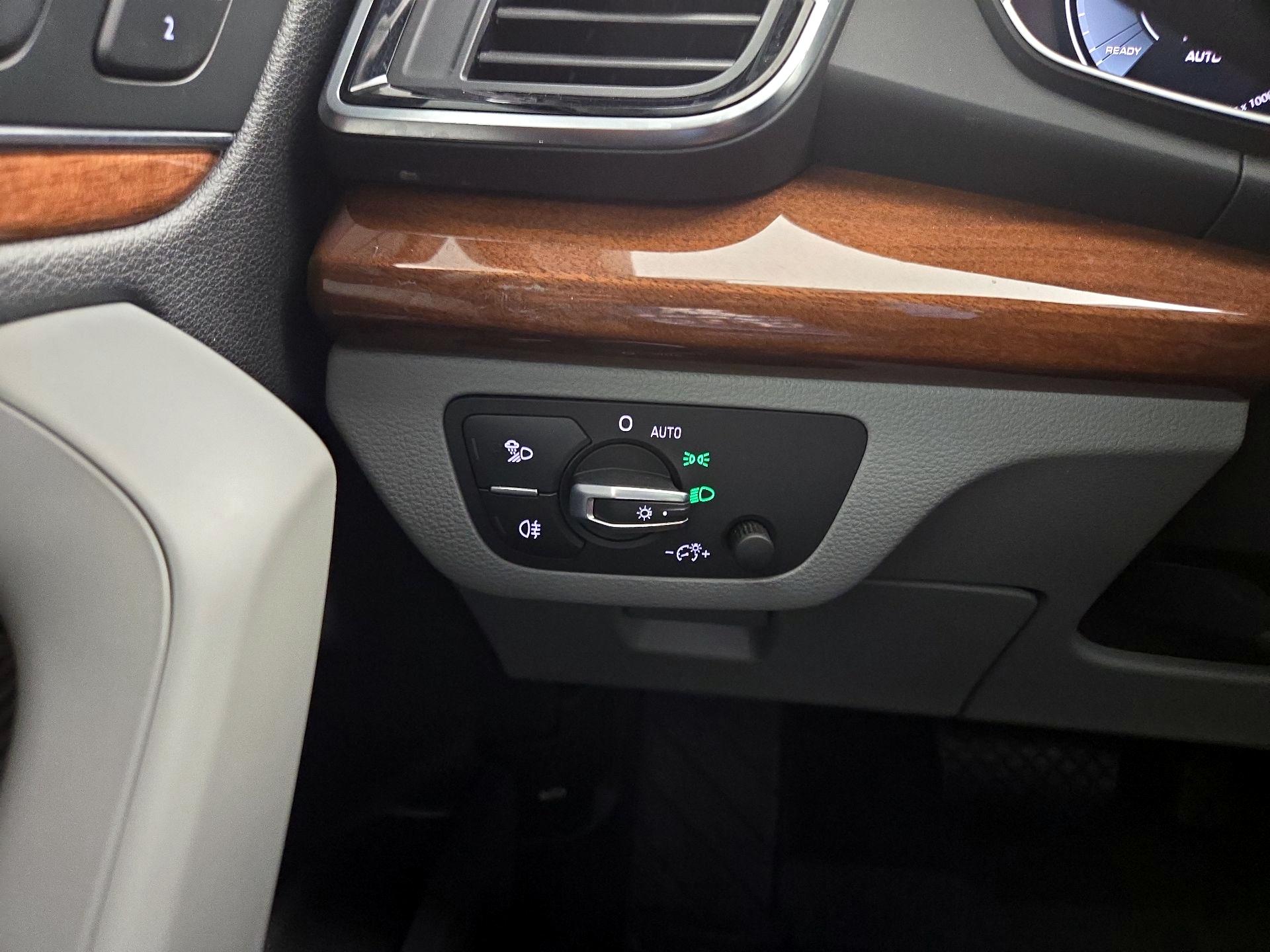 Thumbnail: 2022 Audi Q5 - 13