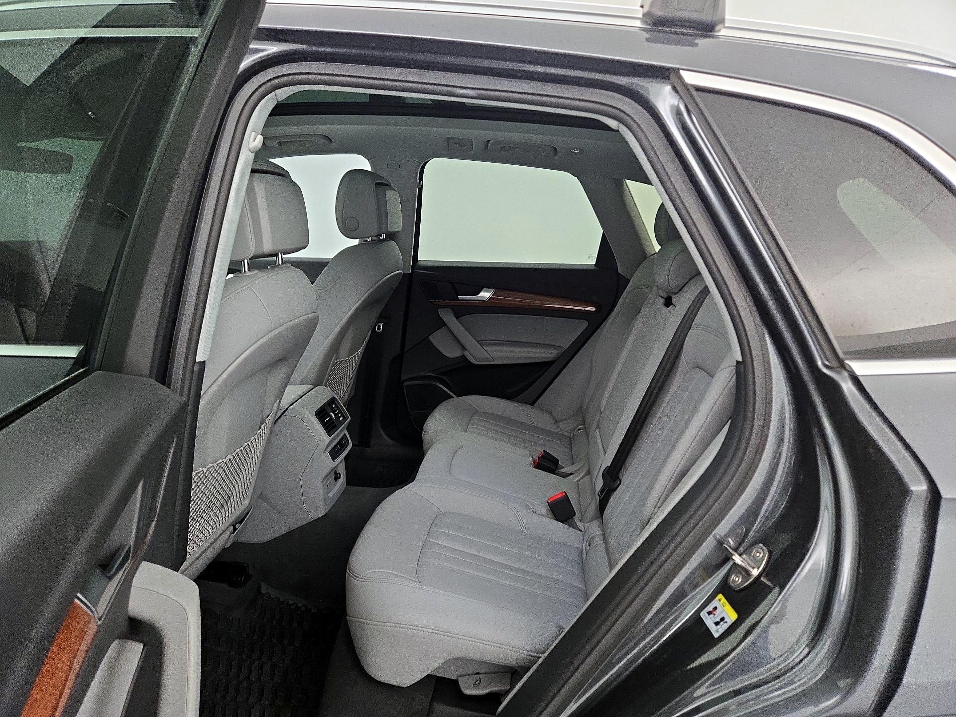 Thumbnail: 2022 Audi Q5 - 20