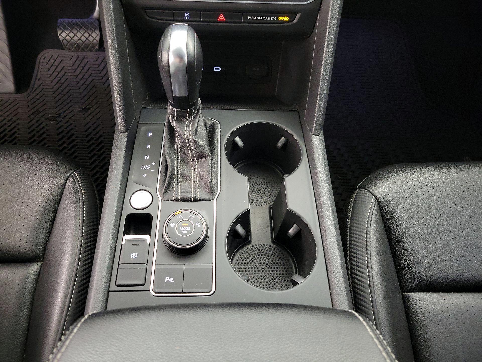 Thumbnail: 2021 Volkswagen Atlas - 17