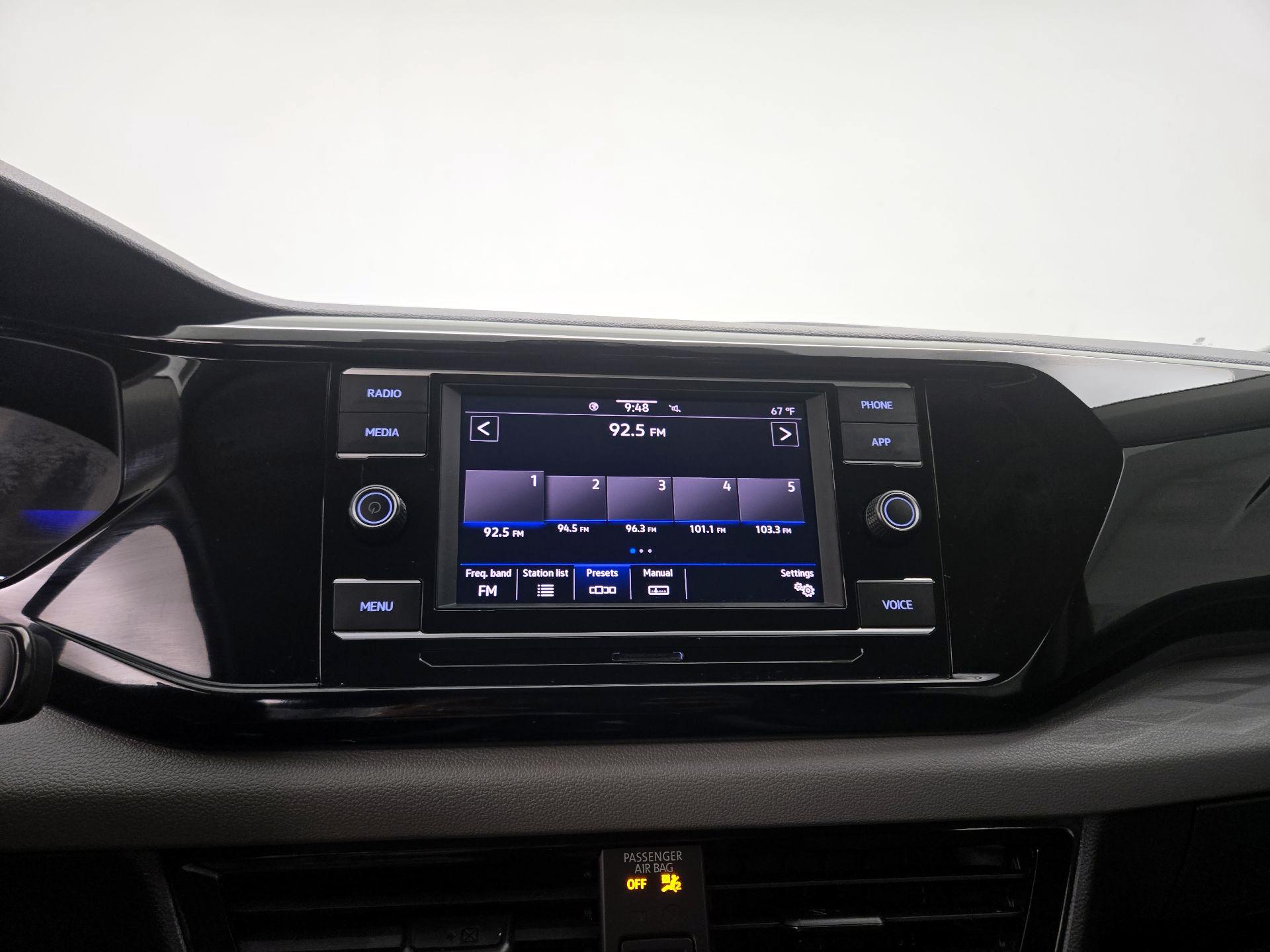 Thumbnail: 2024 Volkswagen Taos - 15