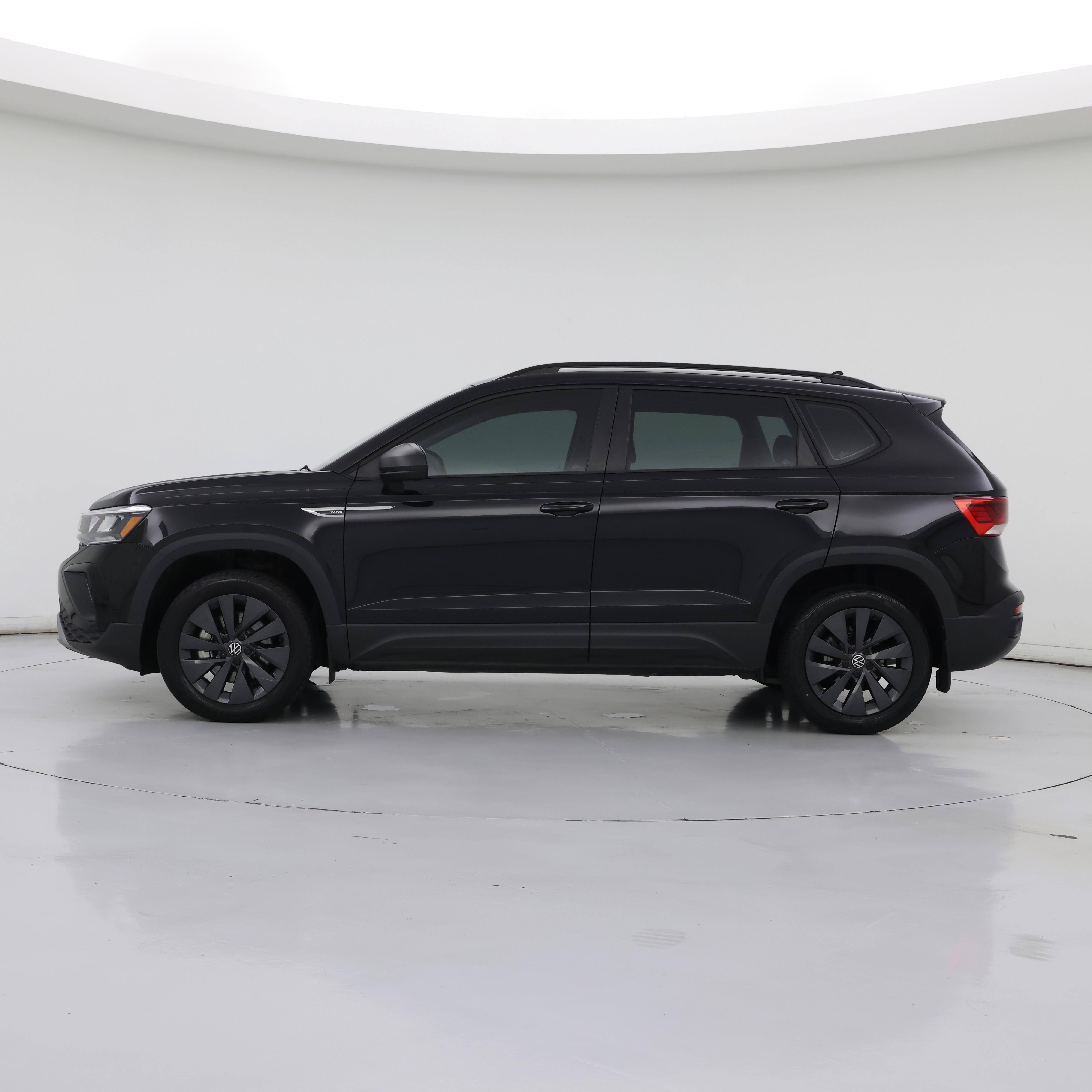 Thumbnail: 2024 Volkswagen Taos - 3