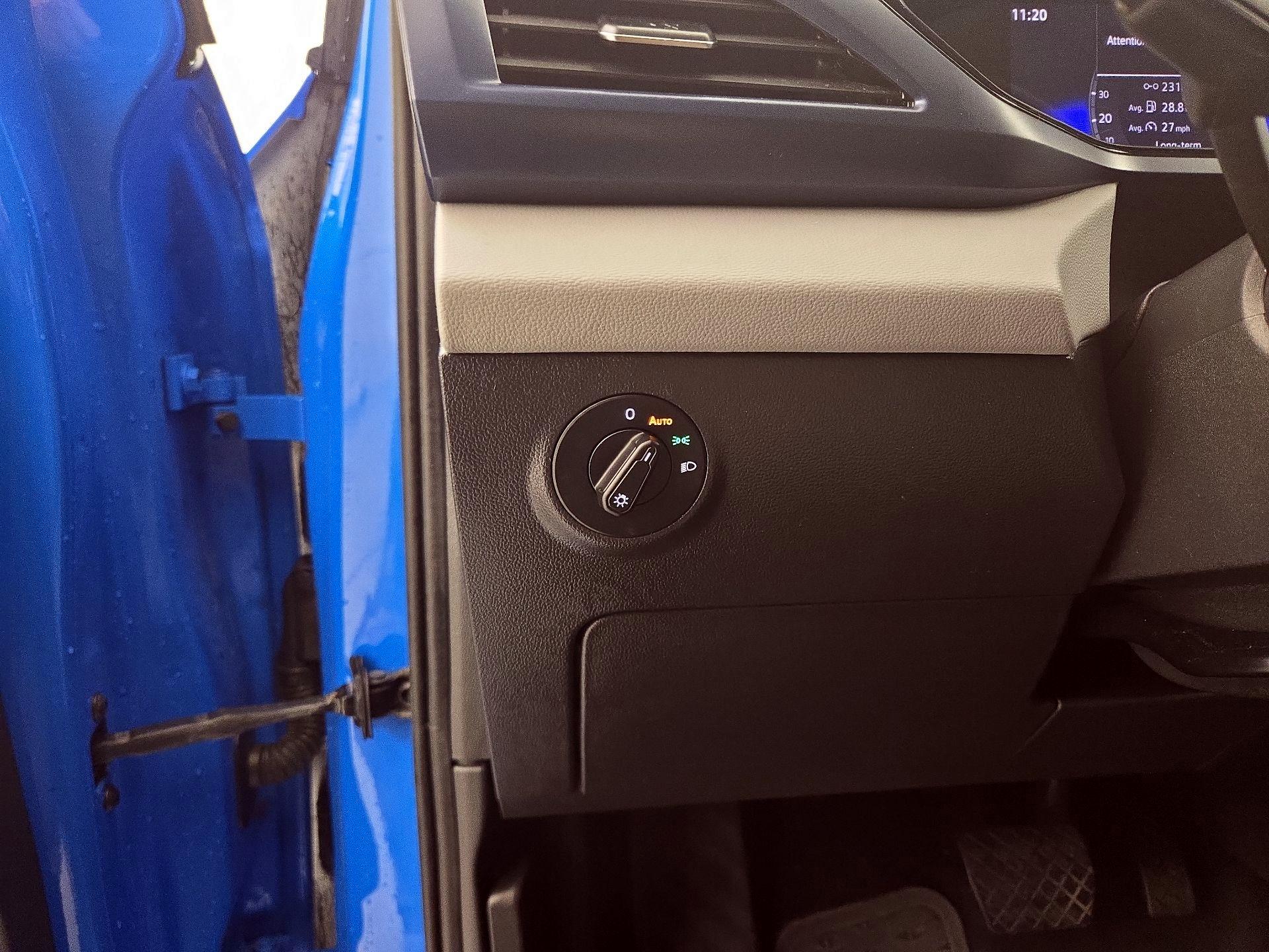 Thumbnail: 2023 Volkswagen Taos - 13