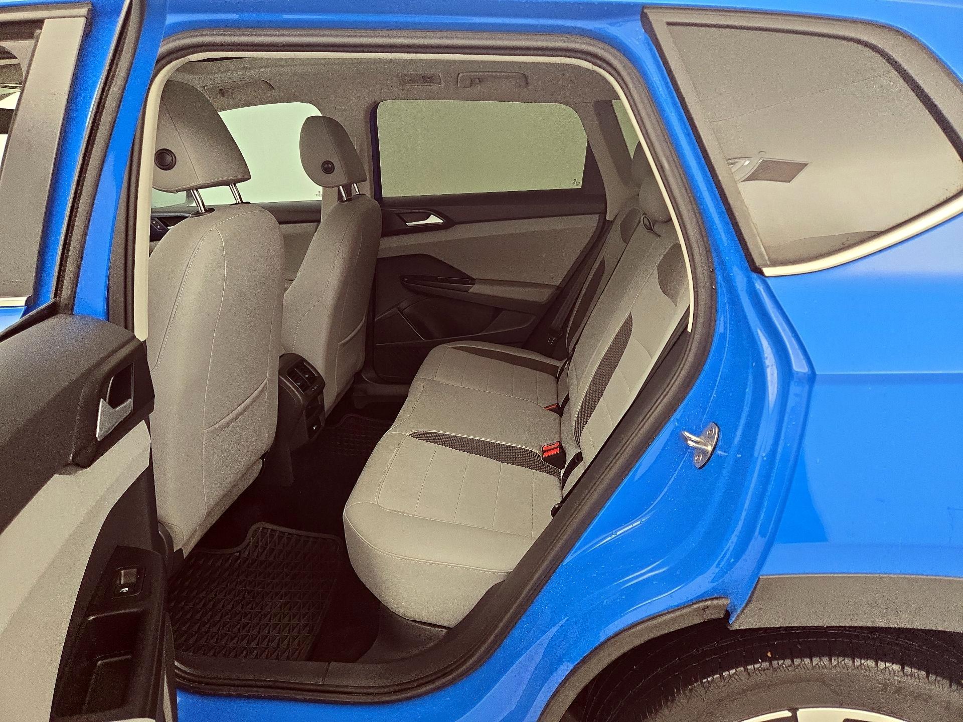 Thumbnail: 2023 Volkswagen Taos - 20