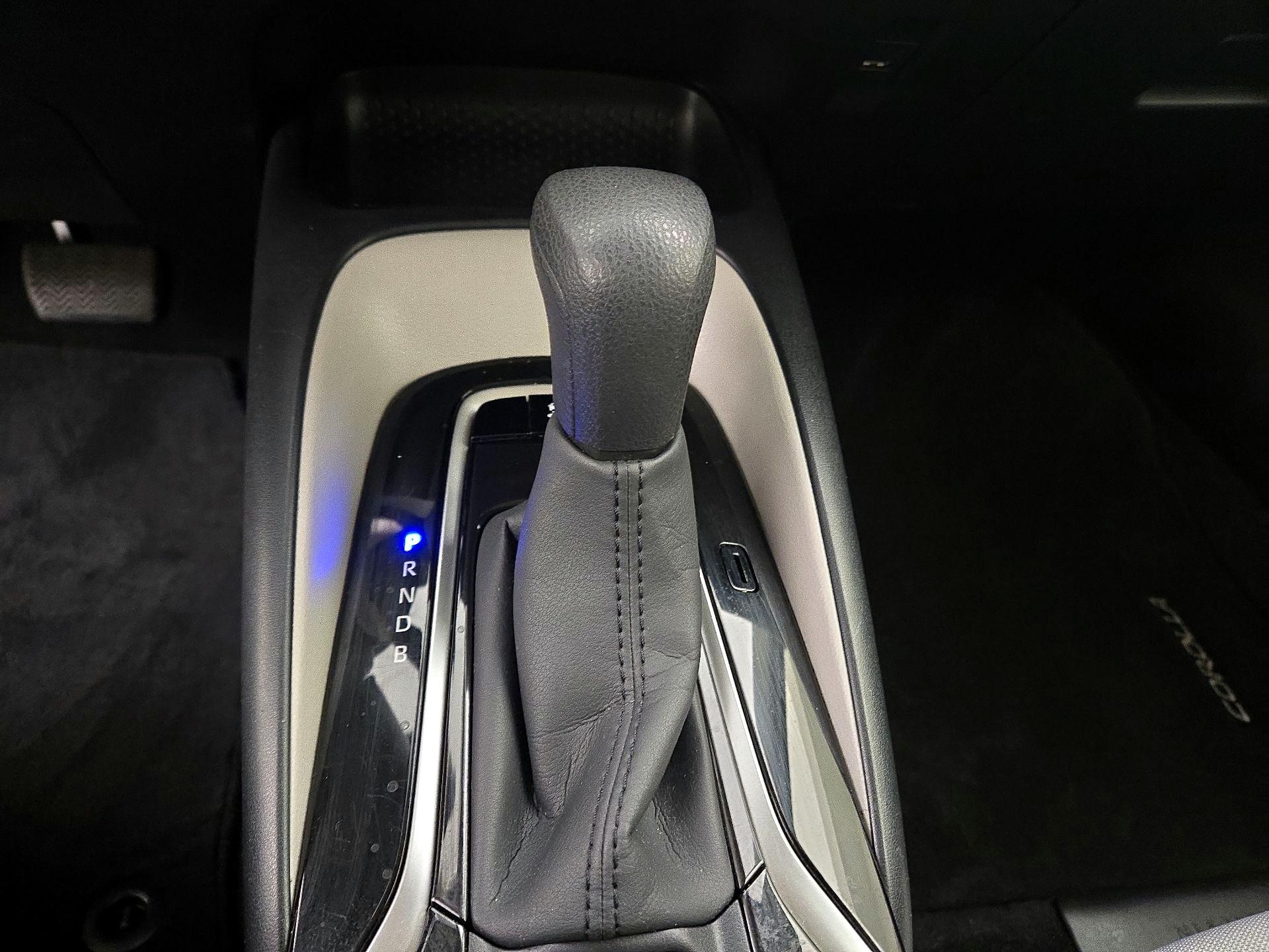 Thumbnail: 2021 Toyota Corolla - 16