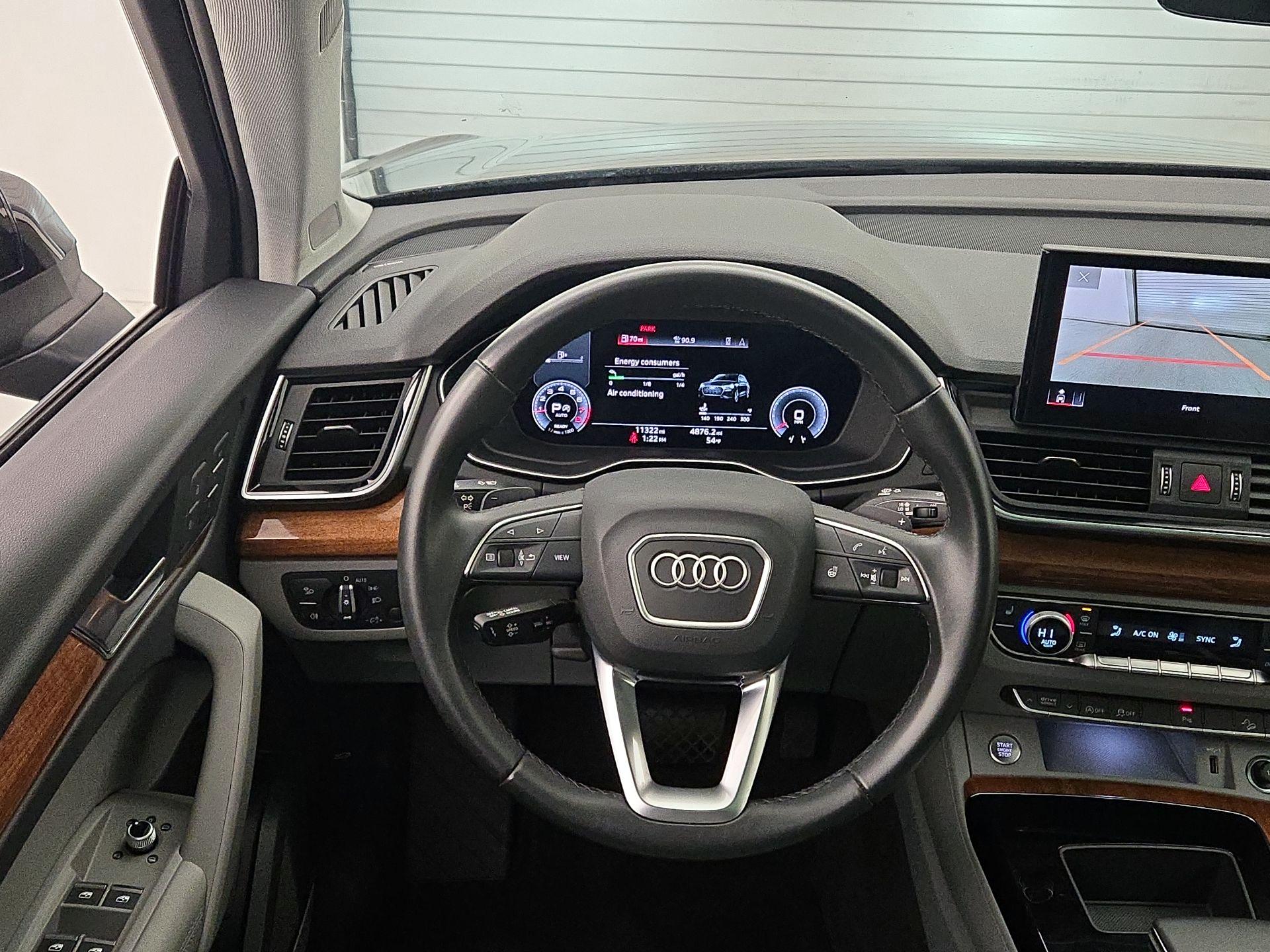 Thumbnail: 2022 Audi Q5 - 10