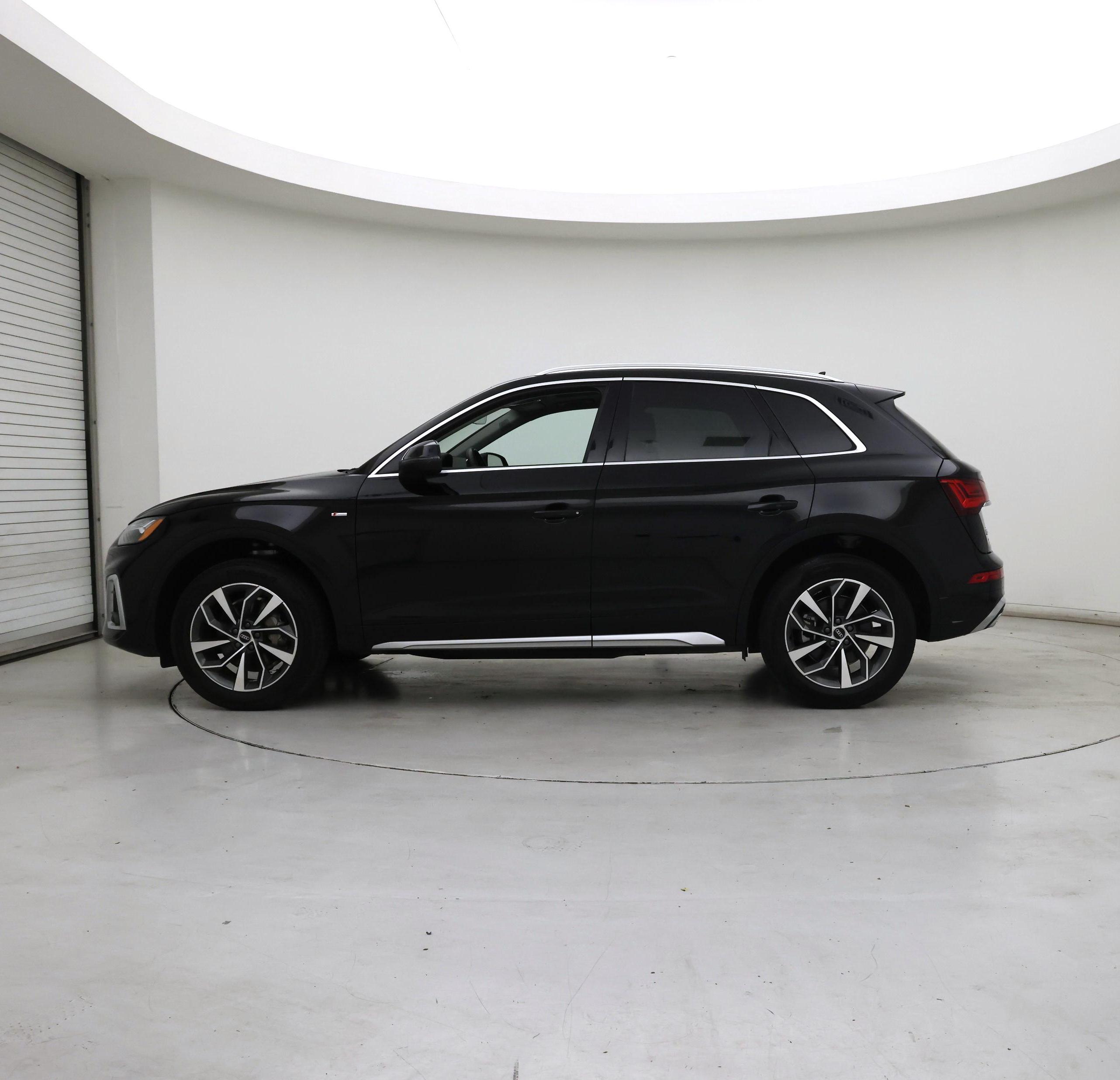 Thumbnail: 2022 Audi Q5 - 3
