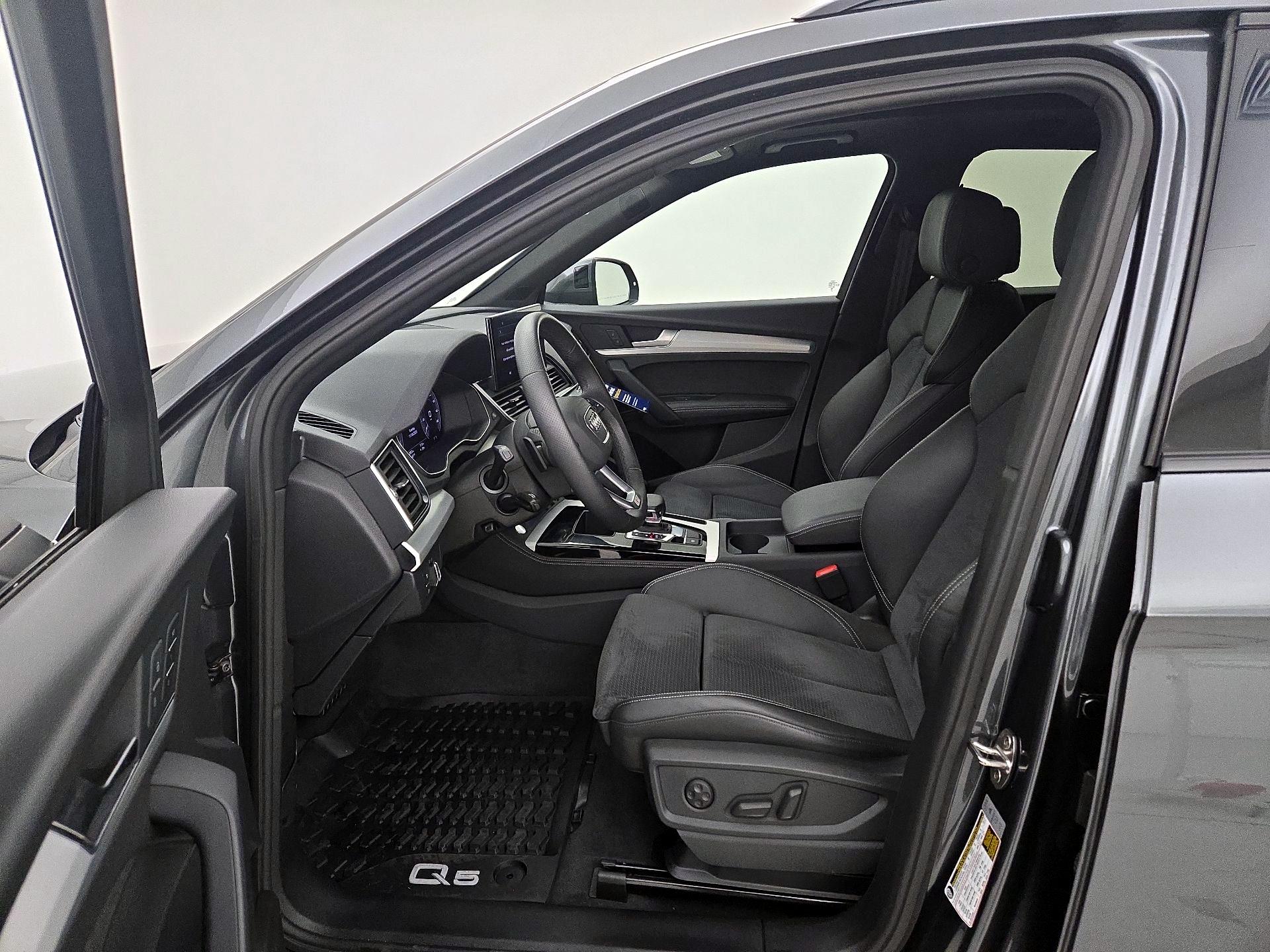 Thumbnail: 2024 Audi Q5 - 11