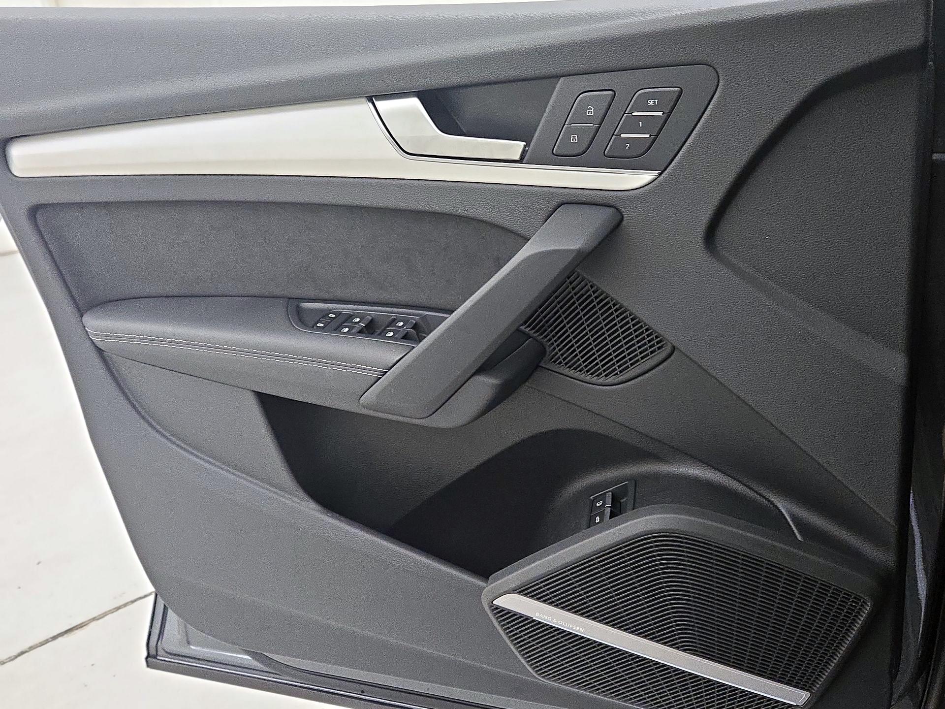 Thumbnail: 2024 Audi Q5 - 12