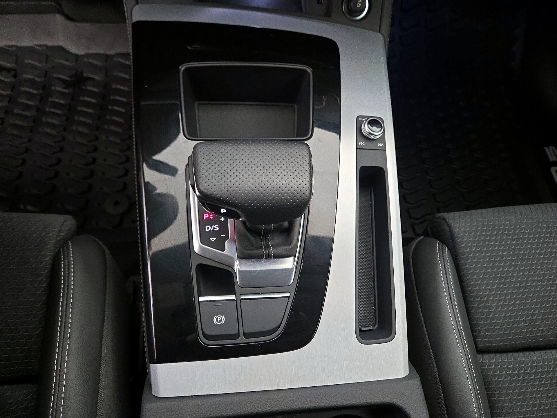 Thumbnail: 2024 Audi Q5 - 17