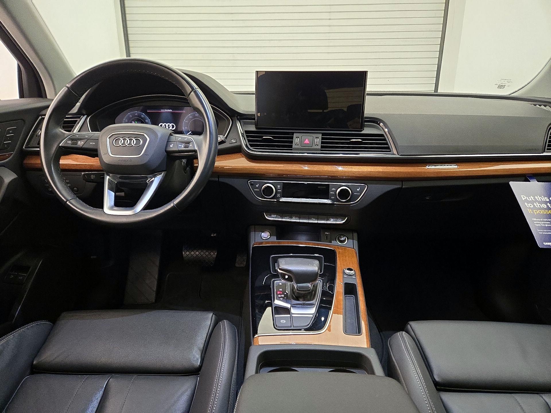 Thumbnail: 2023 Audi Q5 - 9