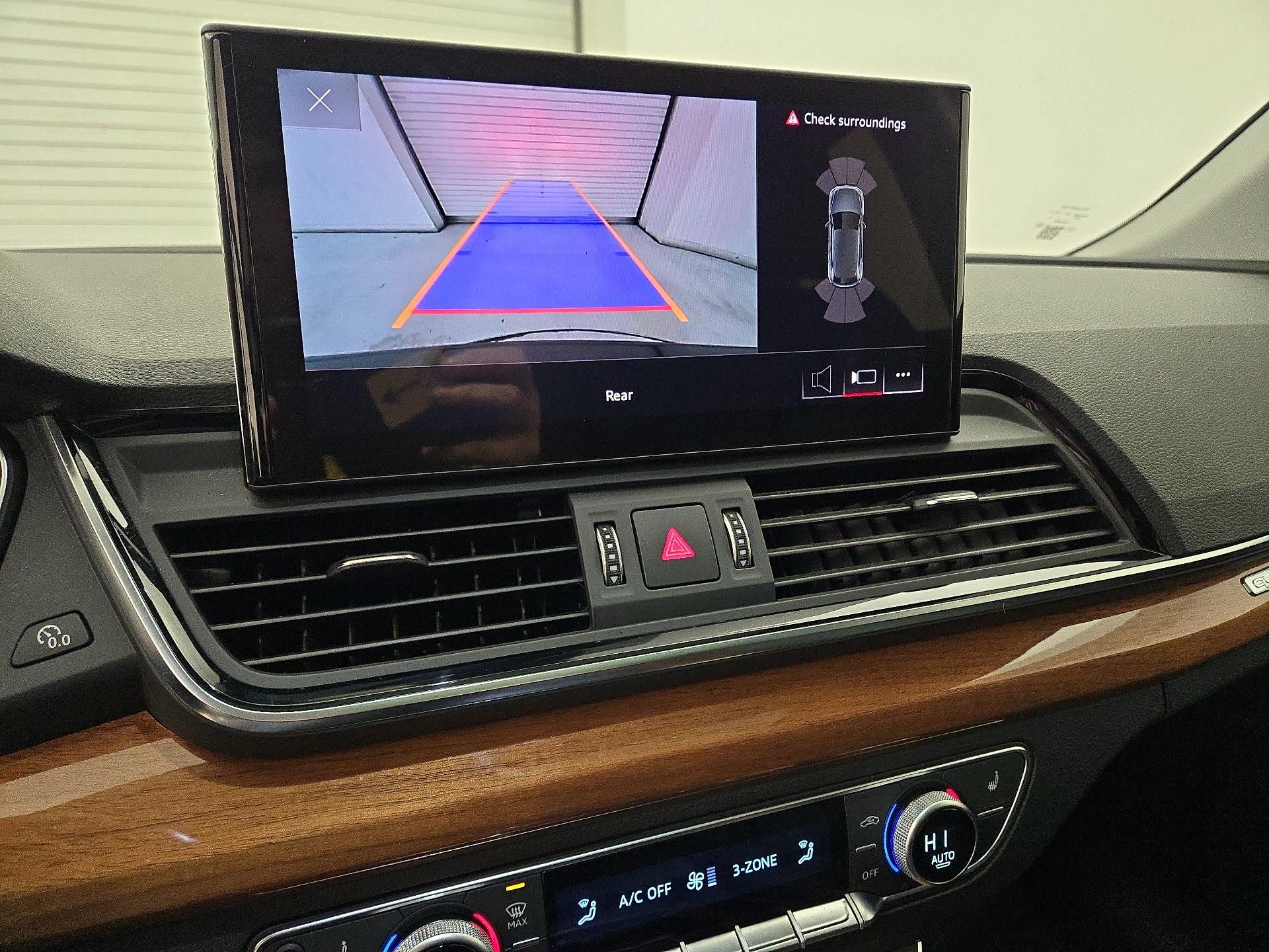 Thumbnail: 2023 Audi Q5 - 14