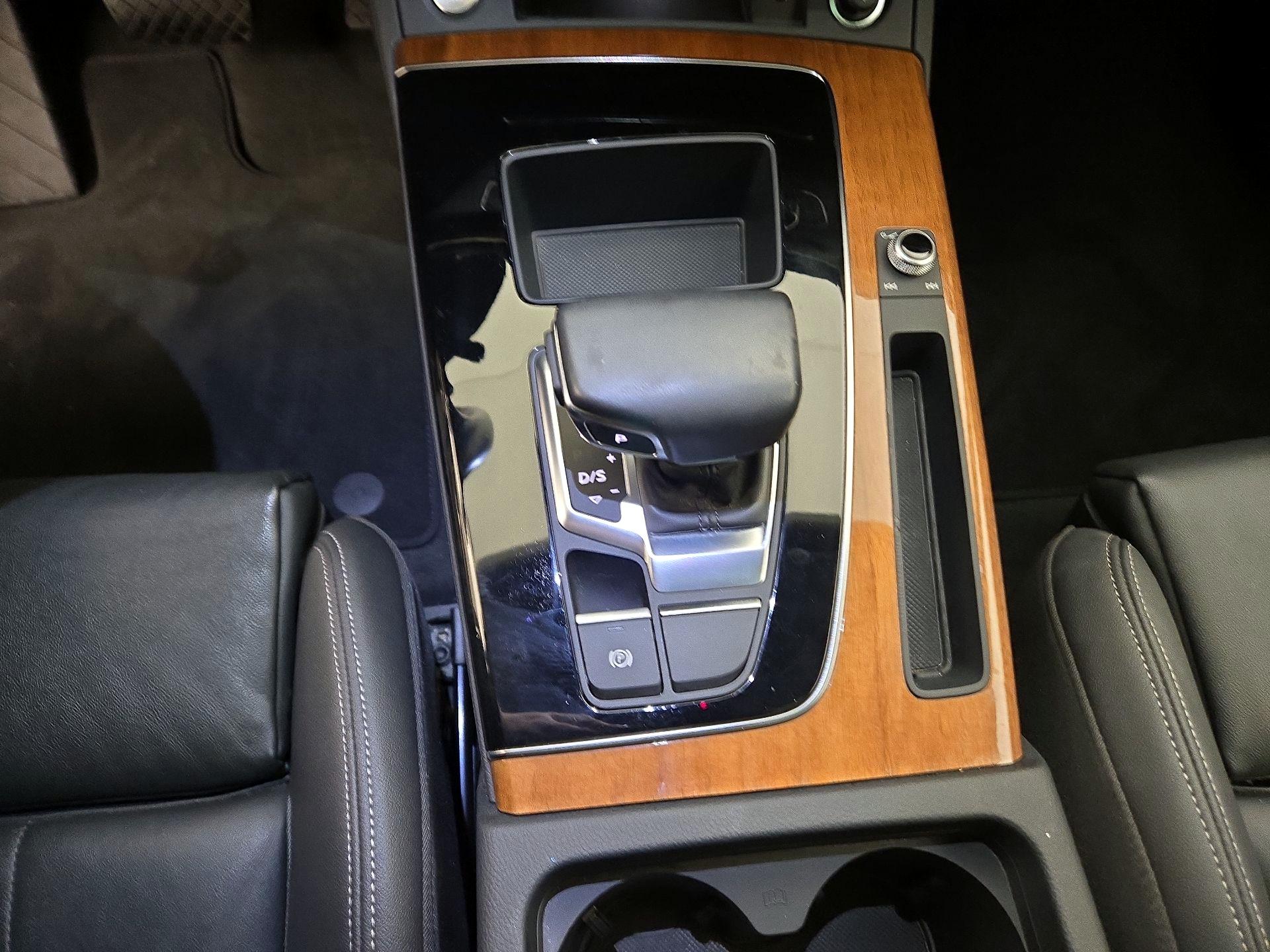 Thumbnail: 2023 Audi Q5 - 17