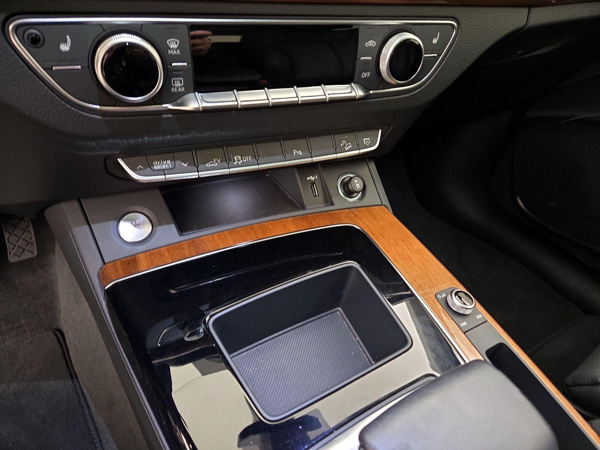 Thumbnail: 2023 Audi Q5 - 18