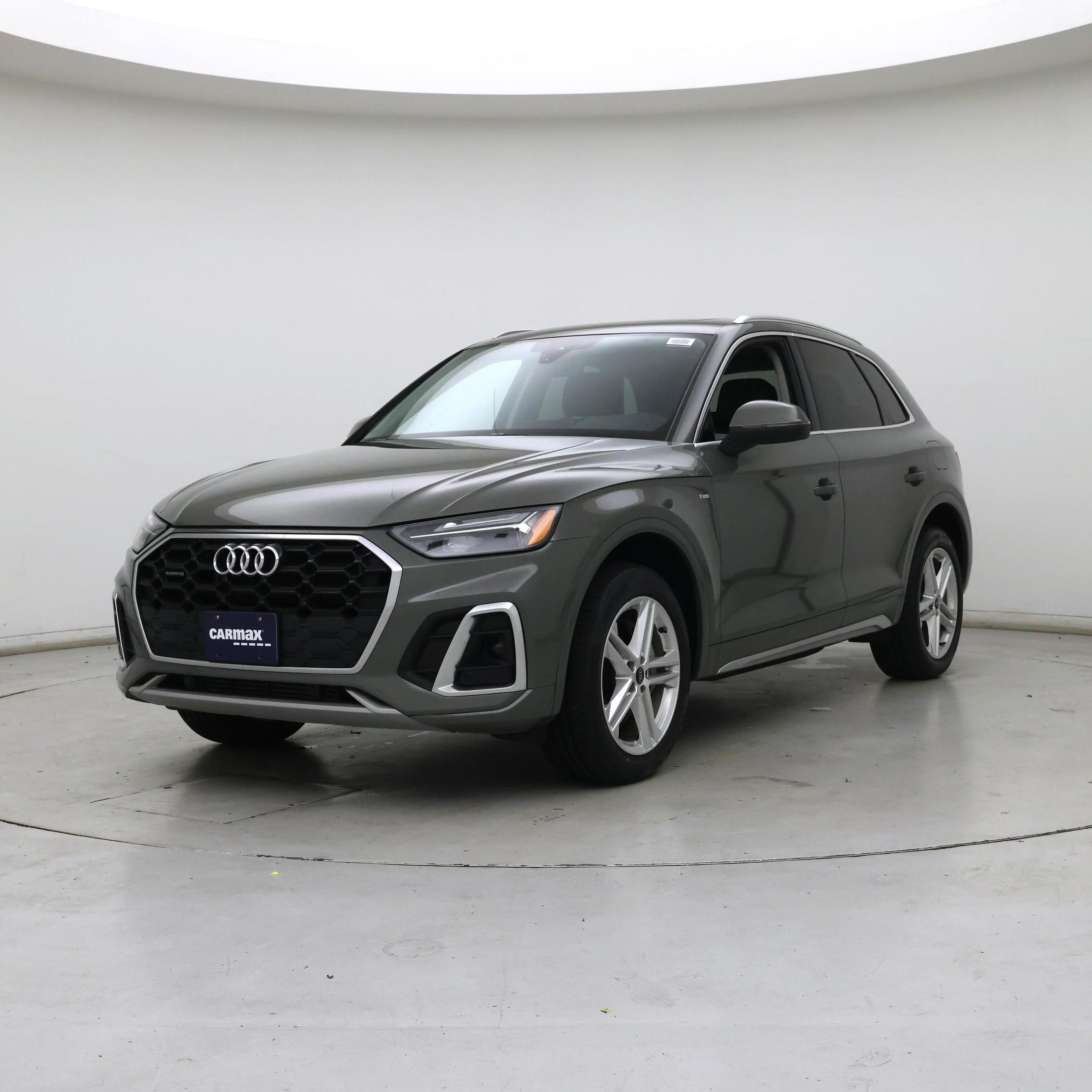 Thumbnail: 2023 Audi Q5 - 4