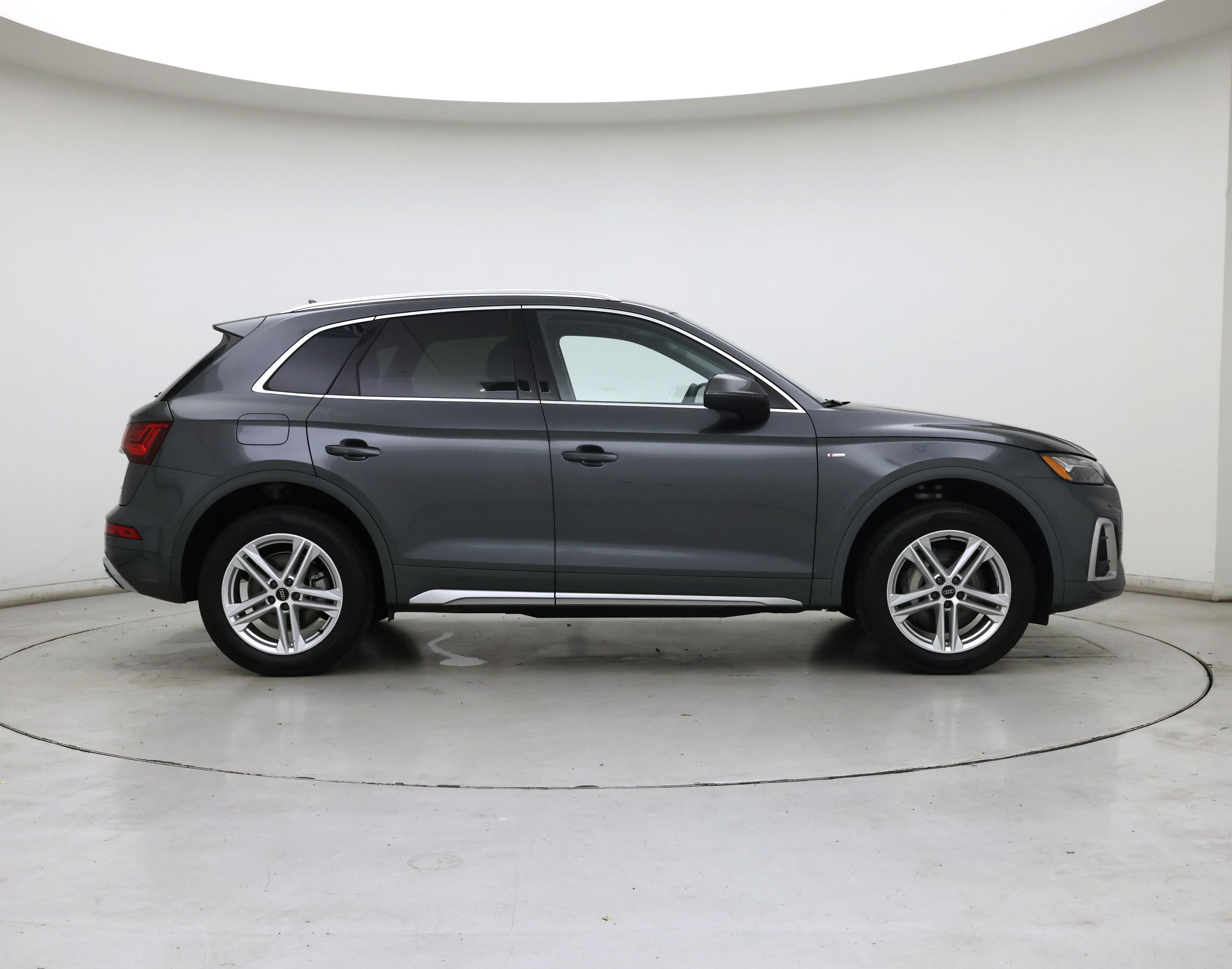 Thumbnail: 2024 Audi Q5 - 7