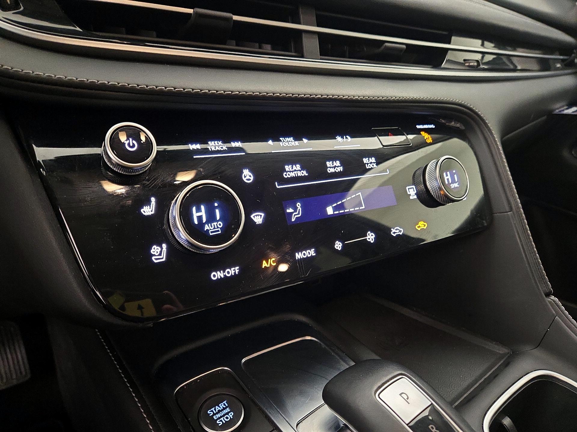 Thumbnail: 2023 INFINITI QX60 - 16