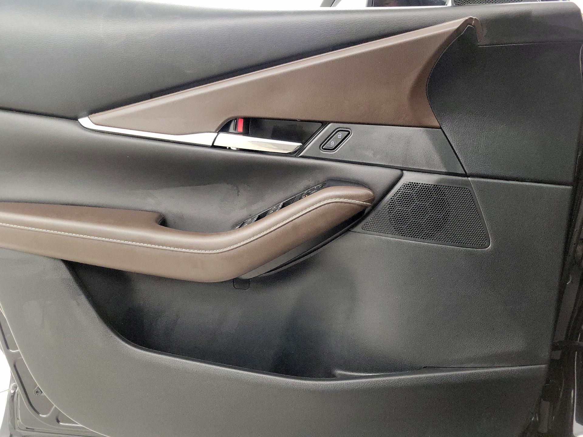 Thumbnail: 2023 Mazda CX-30 - 12