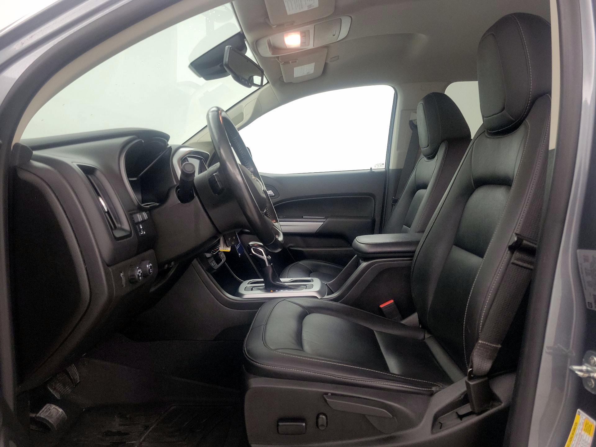 Thumbnail: 2022 Chevrolet Colorado - 11