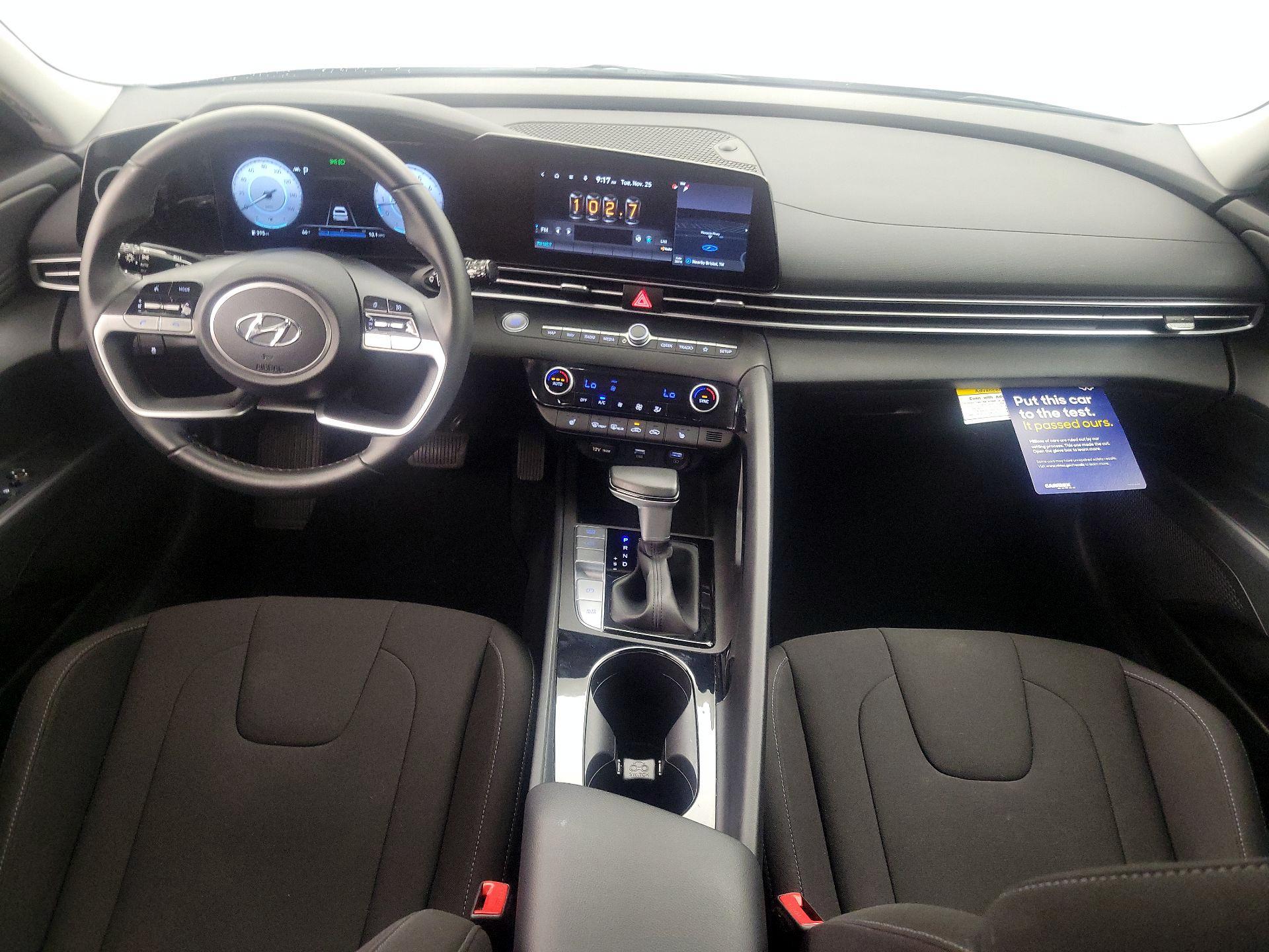 Thumbnail: 2023 Hyundai Elantra - 9